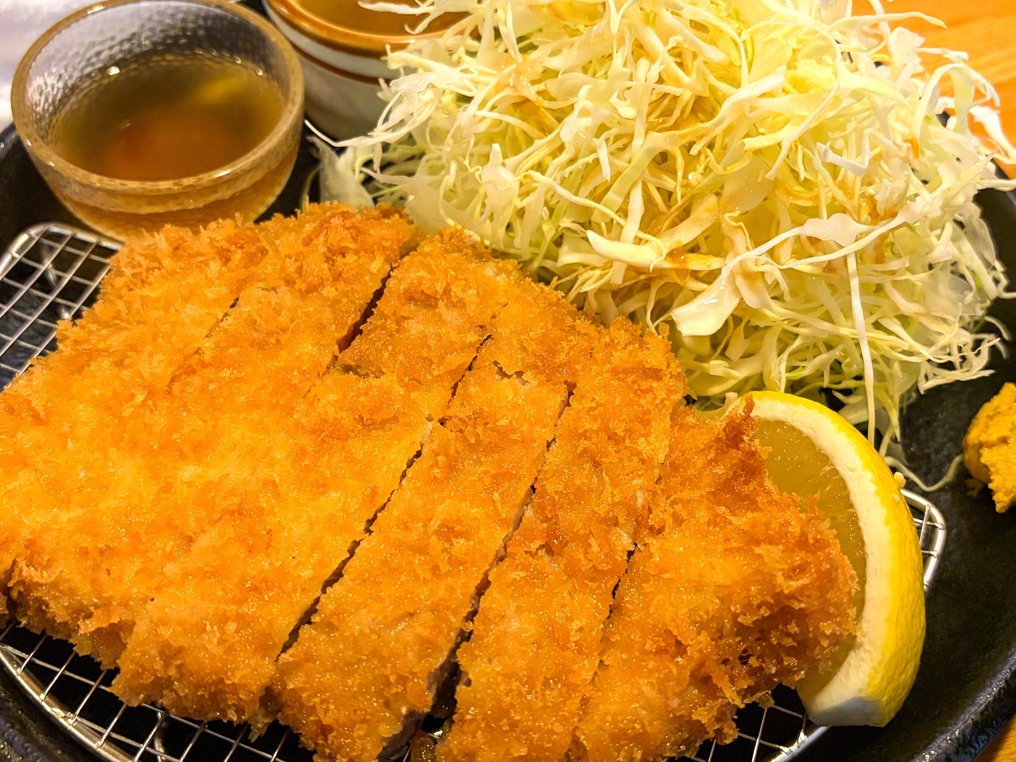 タンジョービに豚カツを』｜Tosano / Koji Chikazawa