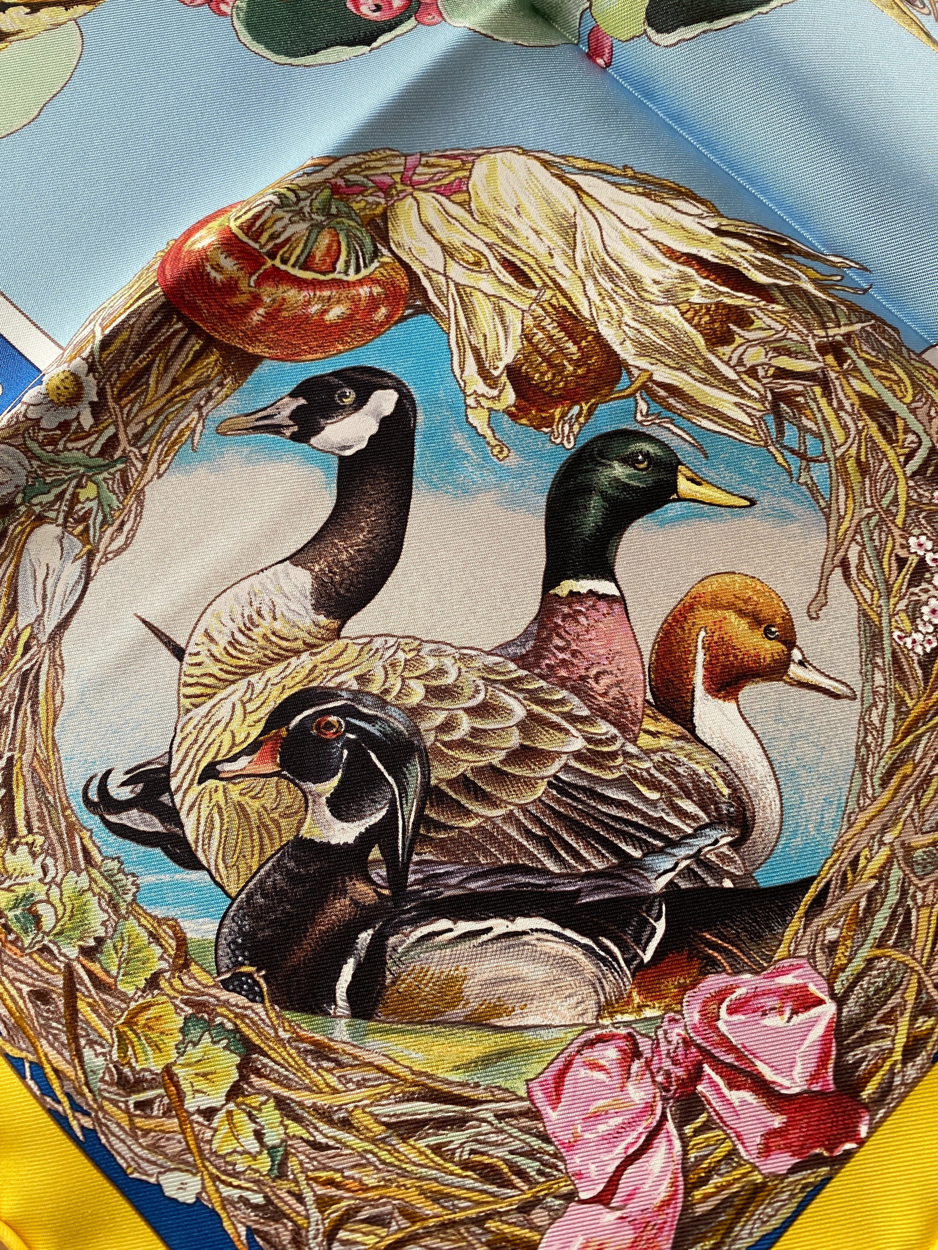 エルメスのスカーフをデザインした唯一のアメリカ人。 カーミット