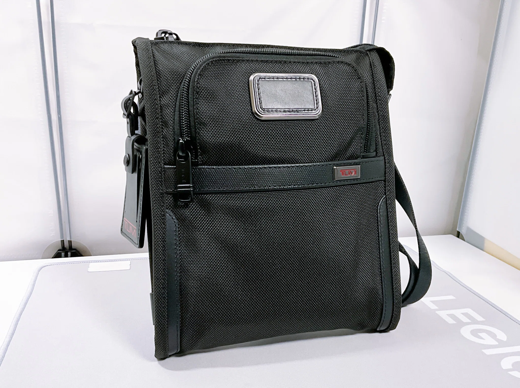 TUMI】「ポケット・バッグ・スモール」1ヶ月使用した感想【ショルダー