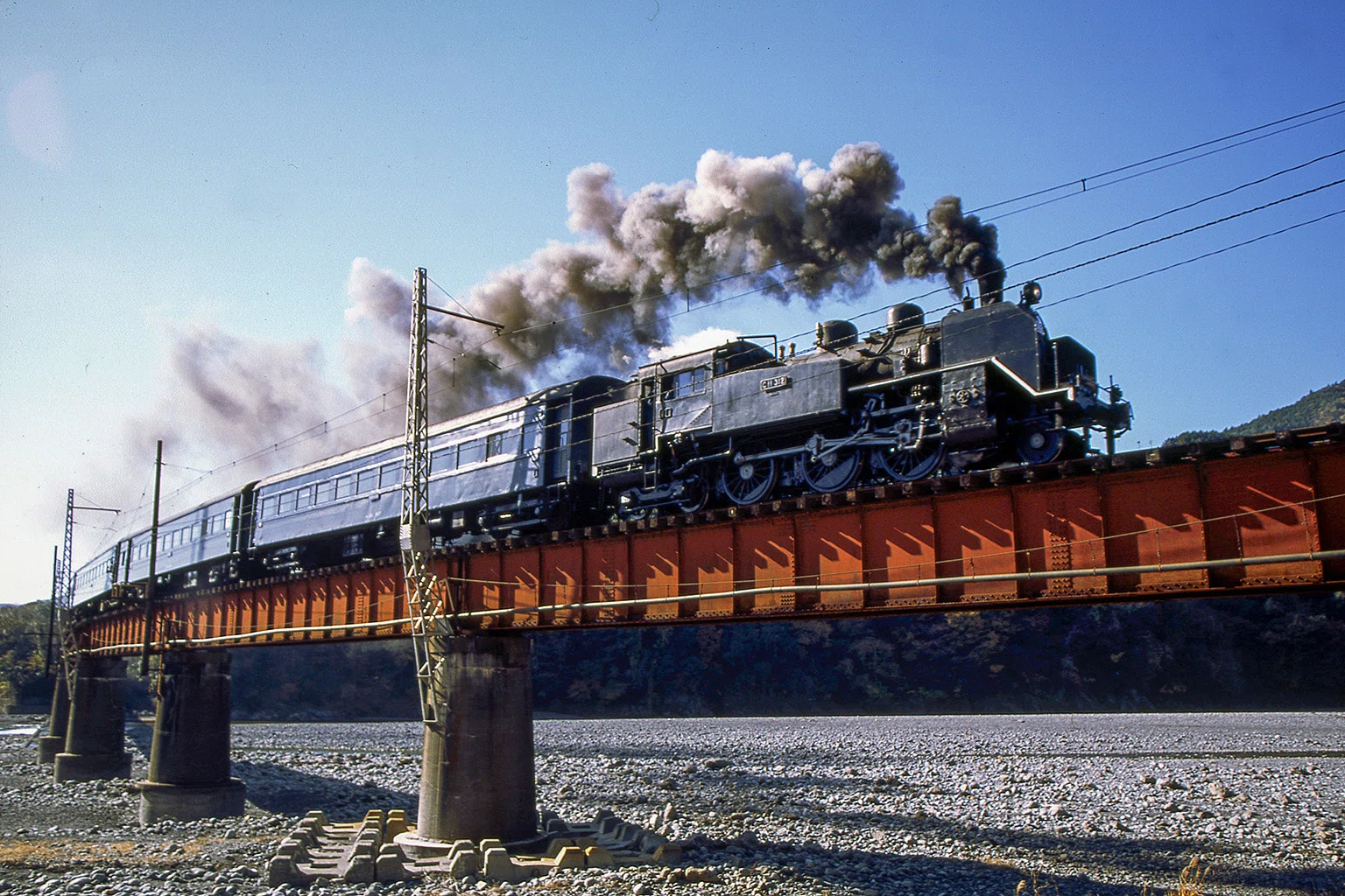 v221, 大井川鐵道：重連＆SL列車交換 （2001年）｜ひろやん