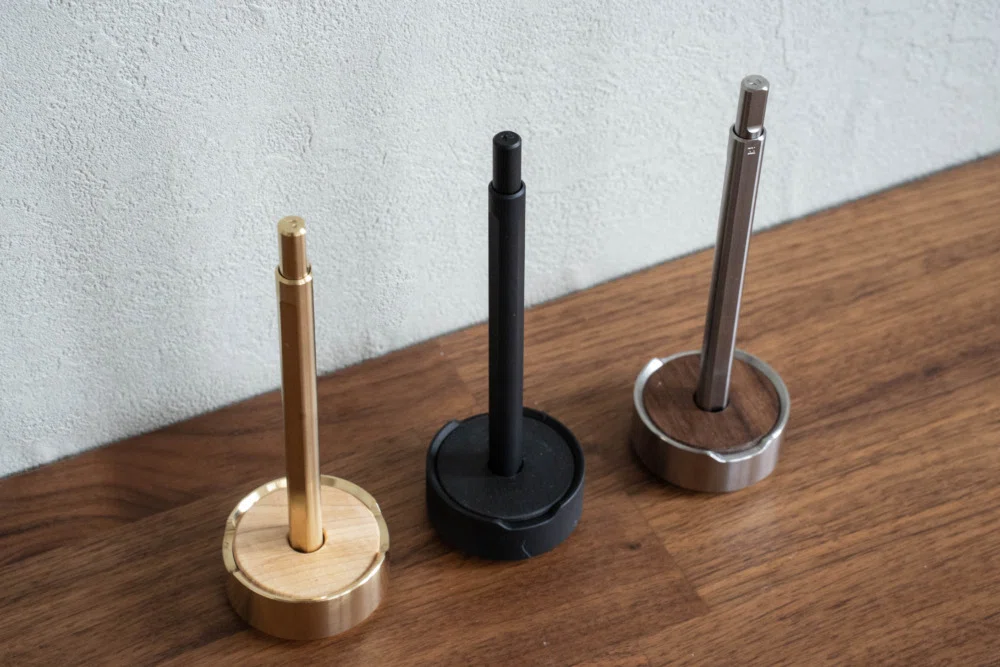 書くことが、もっと特別になる。「GROVEMADE Desk Pen」レビュー｜ロピログ