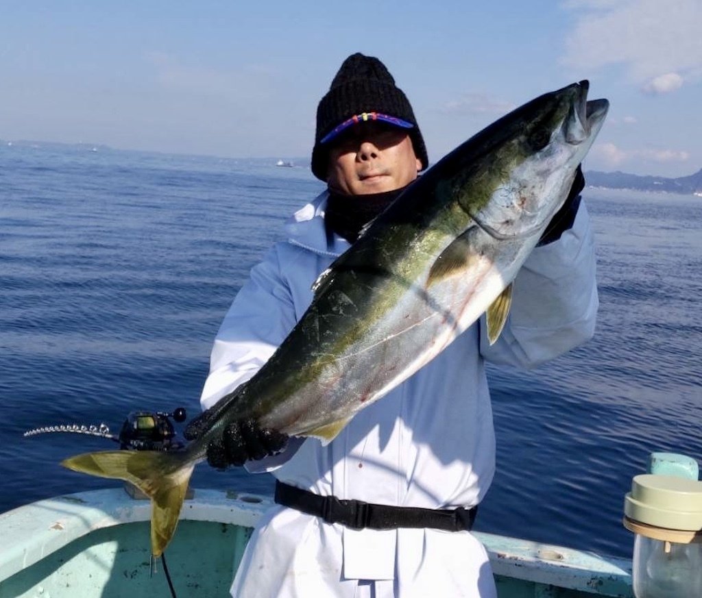 泳がせ】7-7.5kgブリが食いつきました！ワラサもブリも好ヒット中