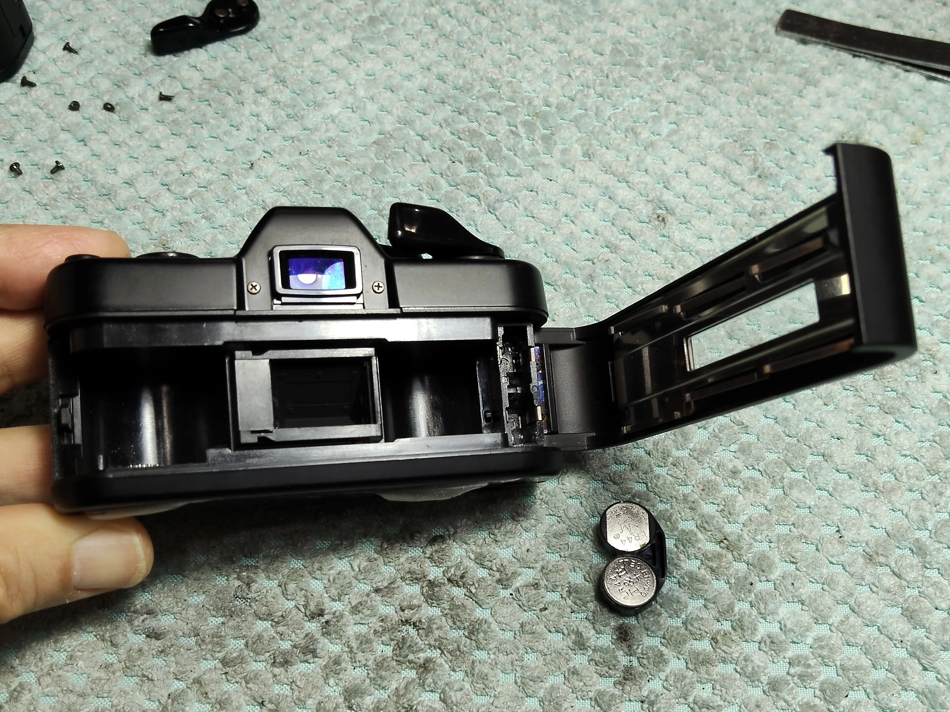 Pentax auto 110の分解｜フィルムカメラ修理のアクアカメラ