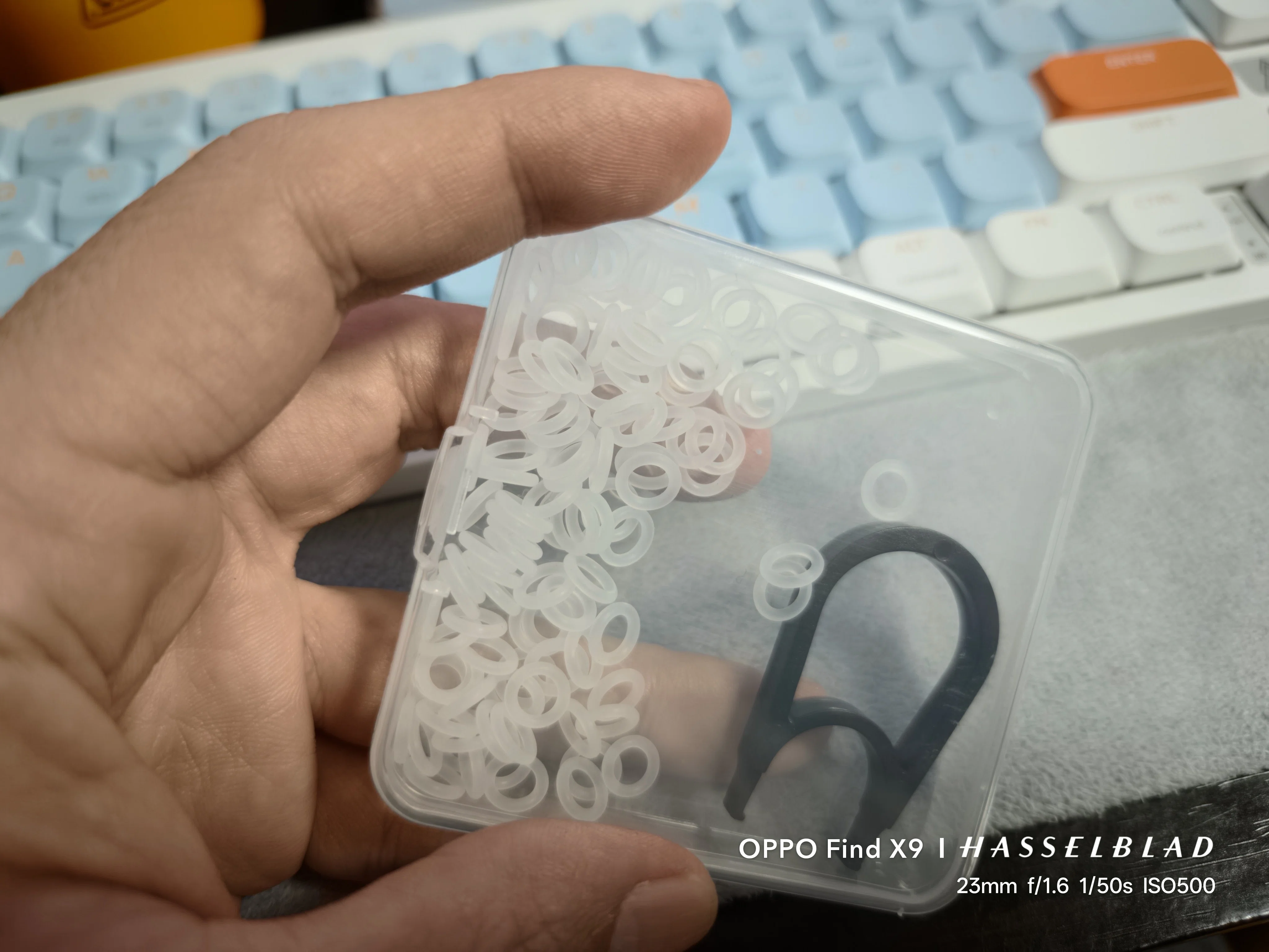 おさかなキーボード　ルブ塗布済み(静音化済み) 真夜中のキーボード静音化｜ひげガジェット商会のひげ