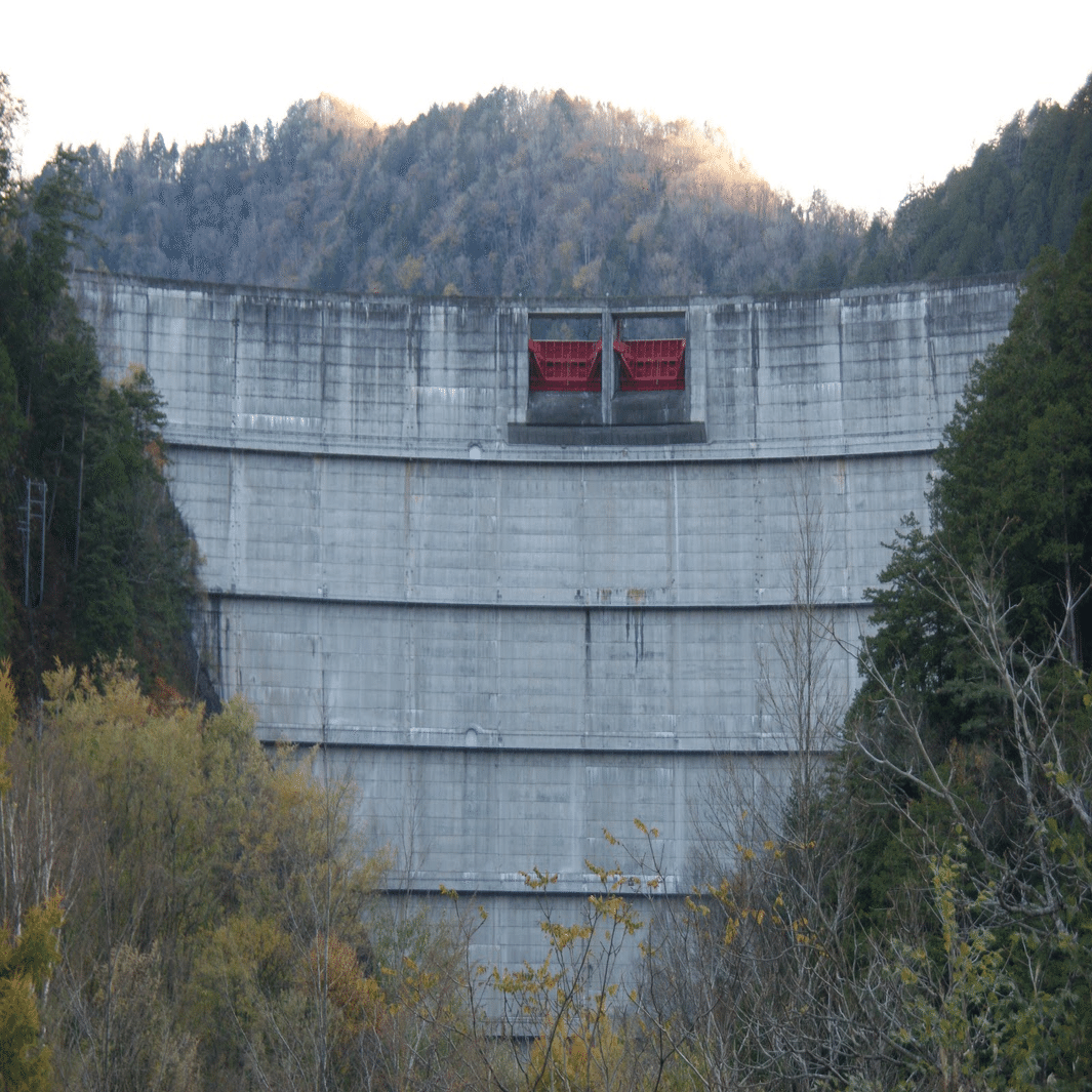 高根第一ダム（岐阜県）｜一日一堰｜町田 奈桜