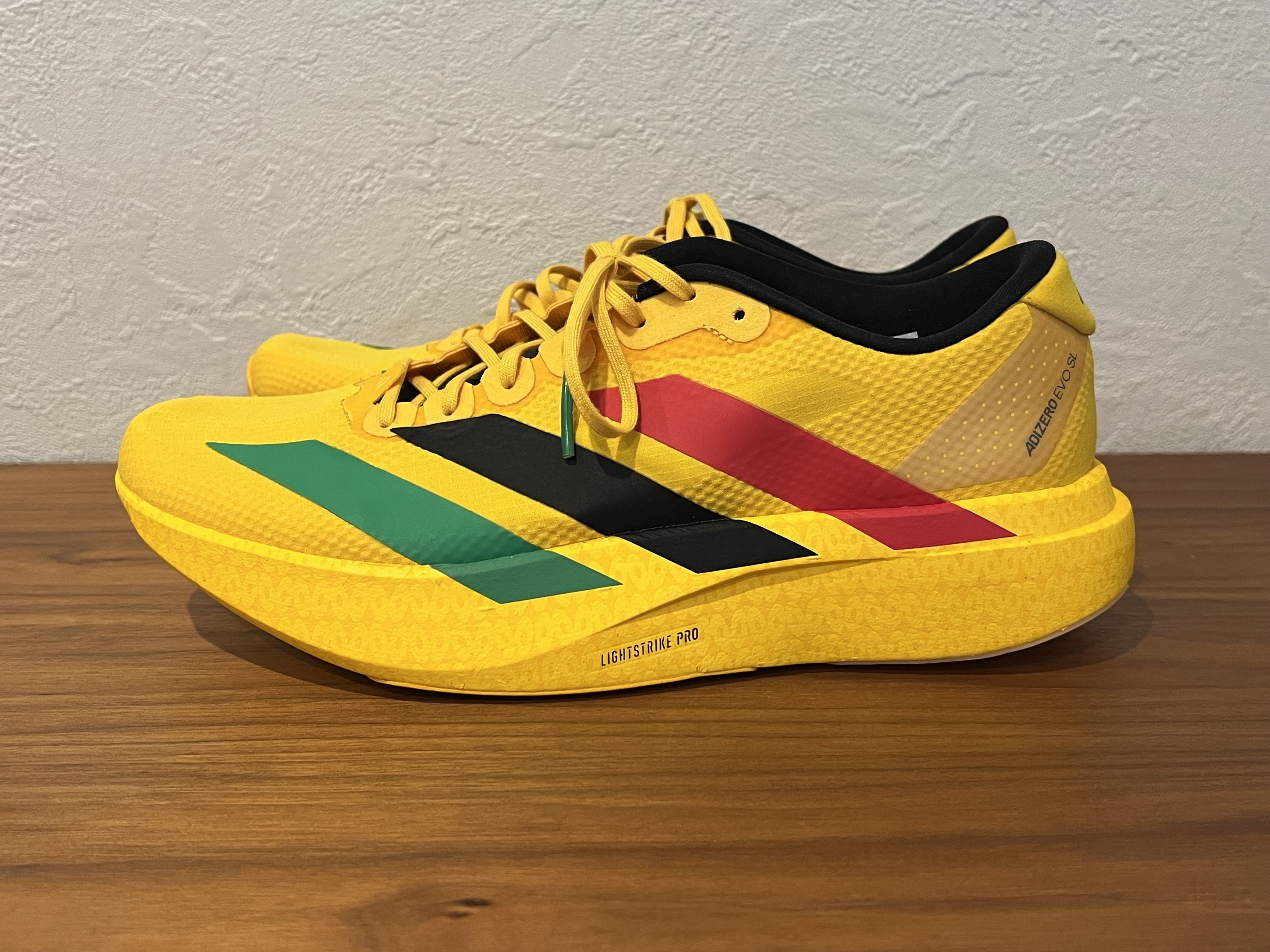 adizero evosl woven【値下げしました】 アディゼロEVOSL WOVEN】シェイクダウン！｜イチマーランニング