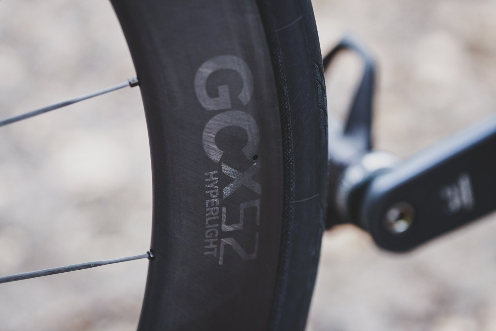 1000g以下の領域。52mmハイト995g圧倒的軽量を実現したPARTICLE新型GCX