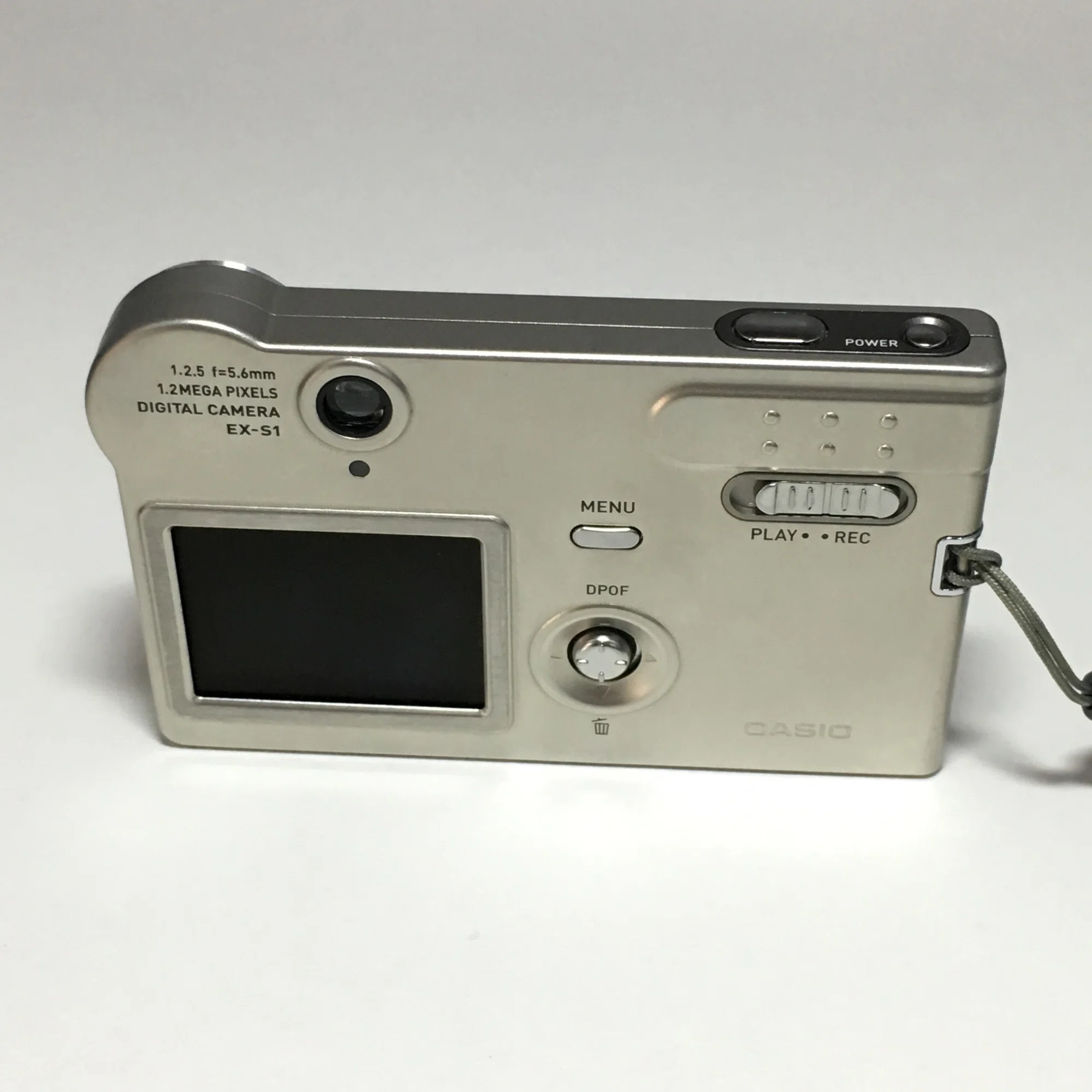 手放したのに忘れられない】CASIO EXILIM EX-S1という“早すぎた”カメラ 