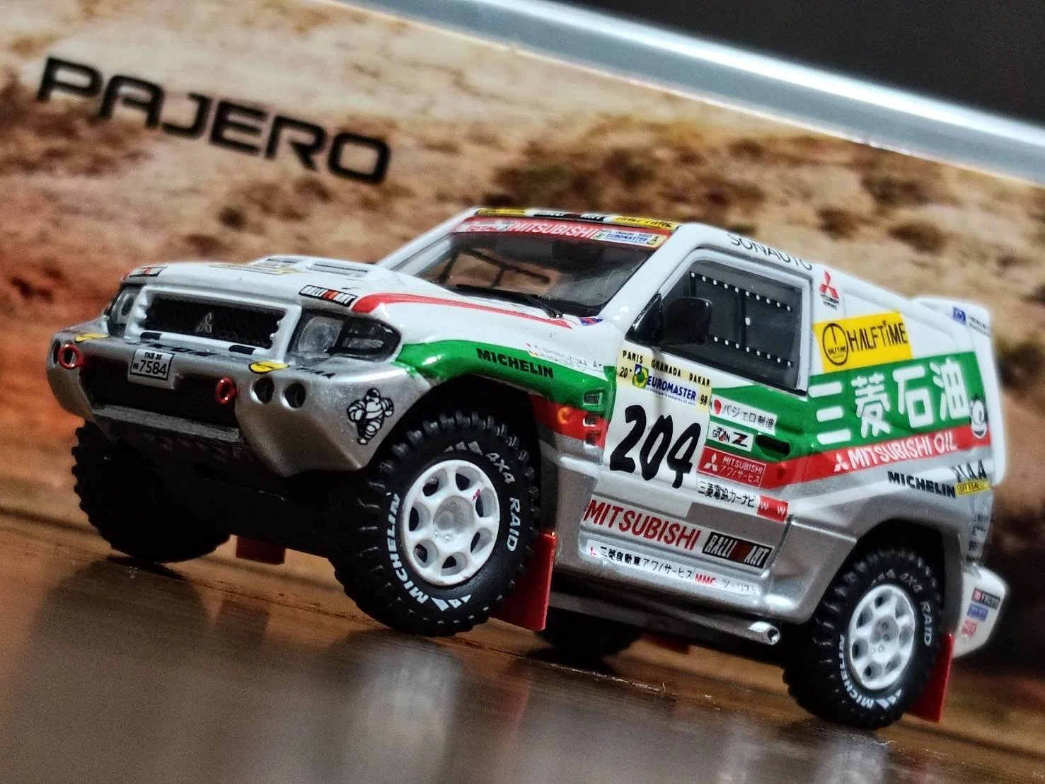 INNO64 1/64 MITSUBISHI PAJERO EVOLUTION #204 