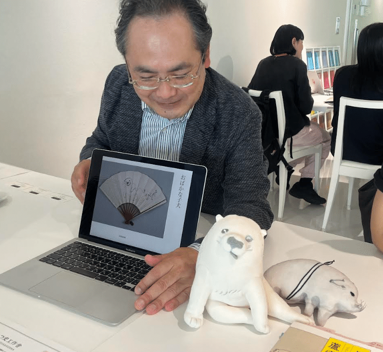 なぜ私たちはこの「ゆるい子犬」に救われるのか？江戸わんこ多頭飼いの