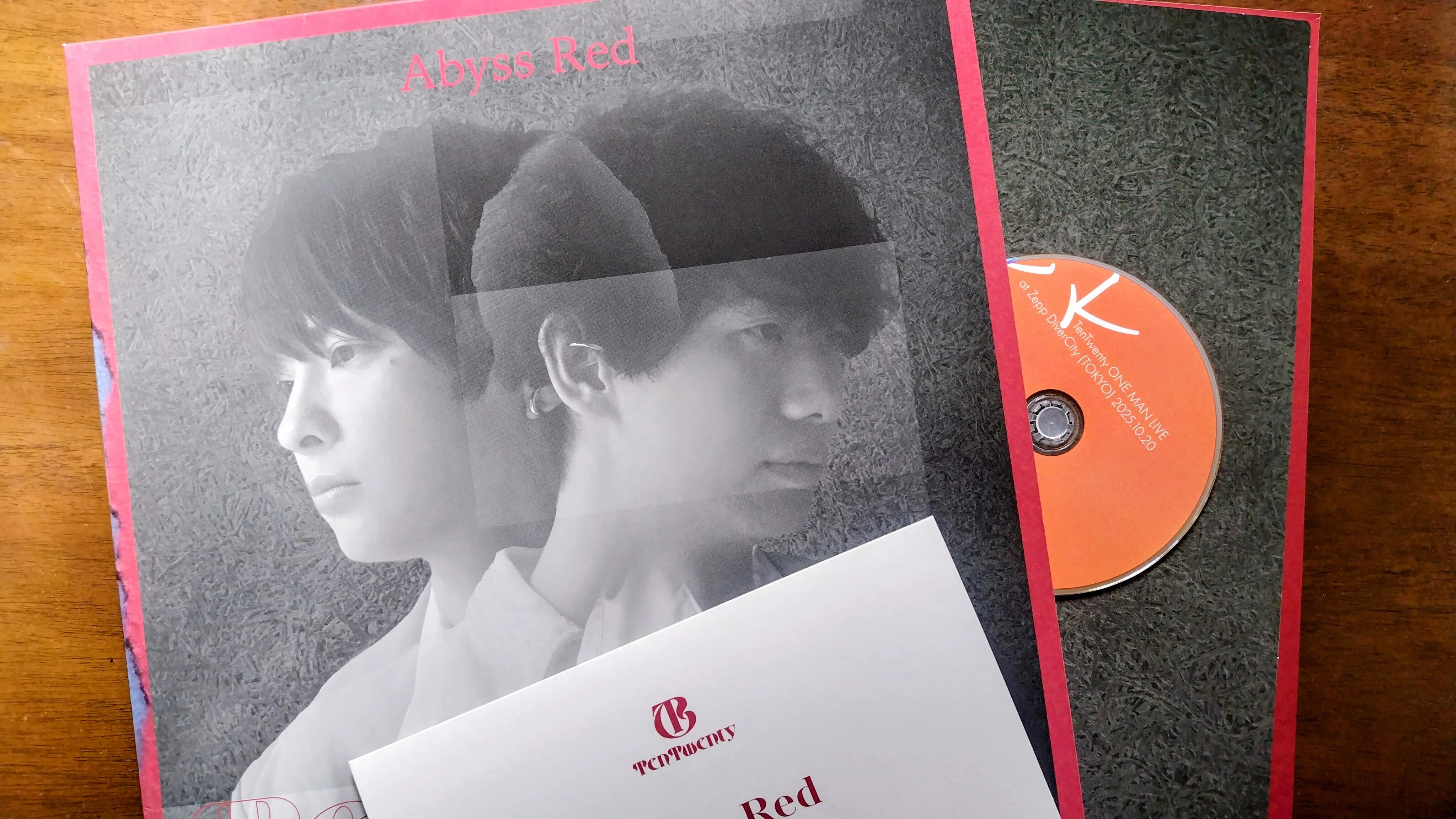 ジャックしてよその赤で−TenTwenty「Abyss Red」感想文の巻｜ミ～ア