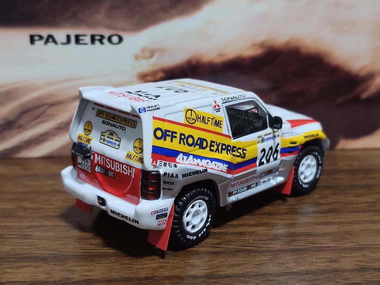 INNO64 1/64 MITSUBISHI PAJERO EVOLUTION #206 