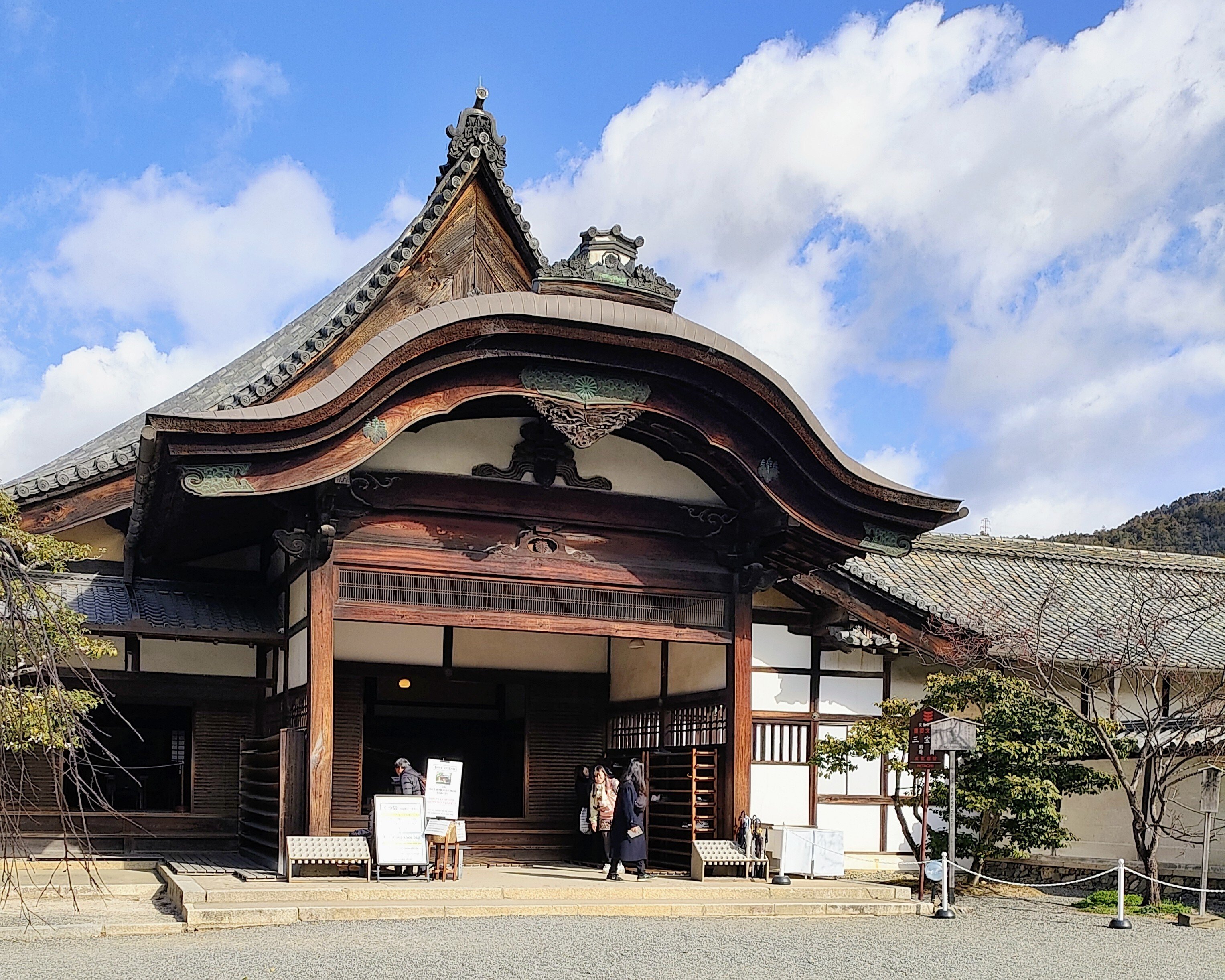 冬の京都の寺は、なぜあんなに寒いのか。醍醐寺で出会った「夏のための