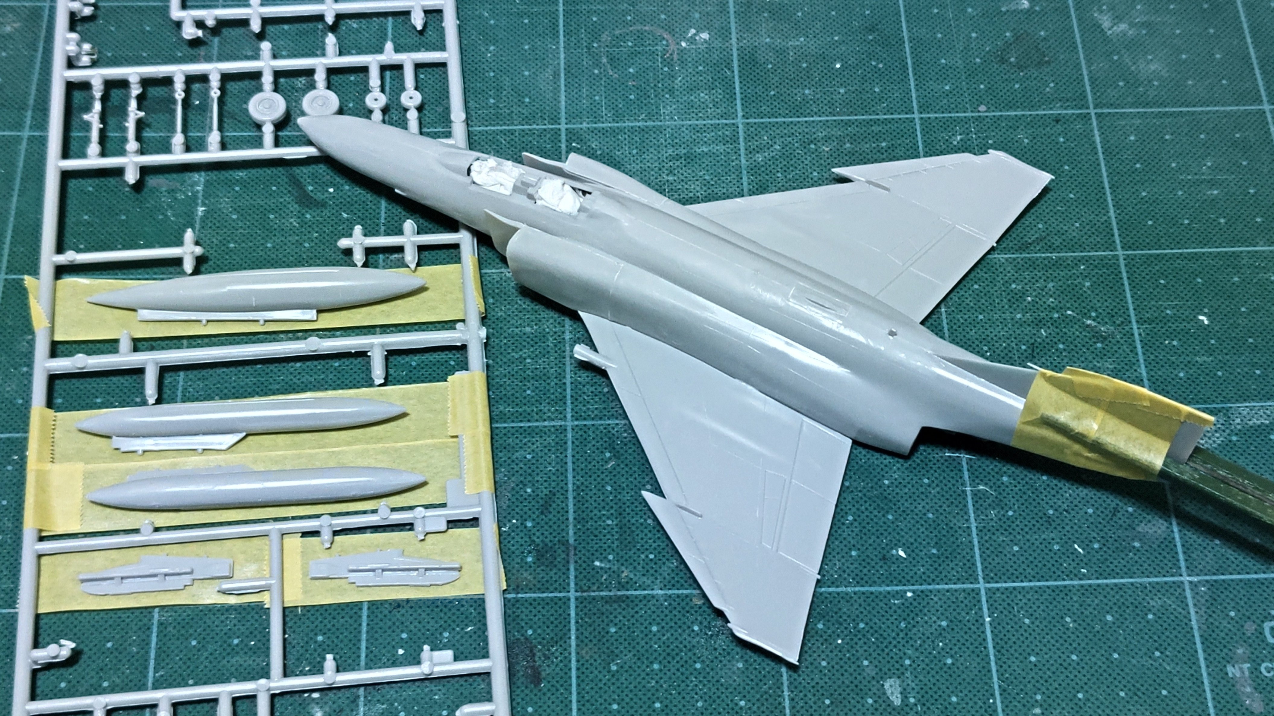 いい歳こいたおっさんが久しぶりにプラモデルを作る話 その43 F-4E
