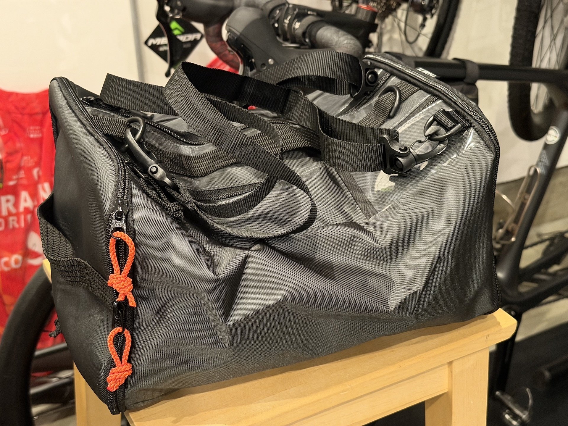 オーストリッチ「遠征バッグ」｜サイクルショップ マティーノ