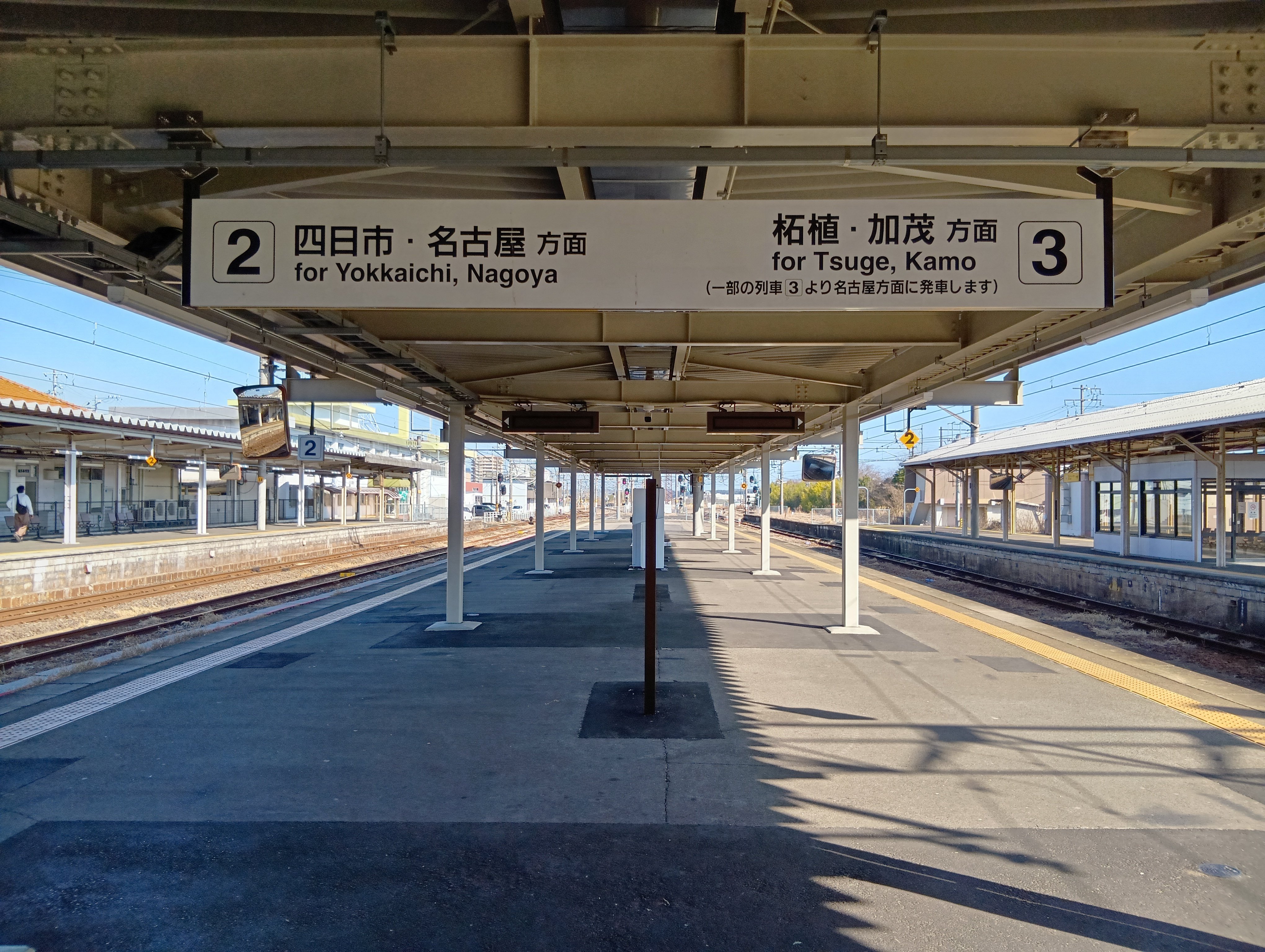 ちょっと新しくなったJR亀山駅｜Blue Train Blog by Masashi