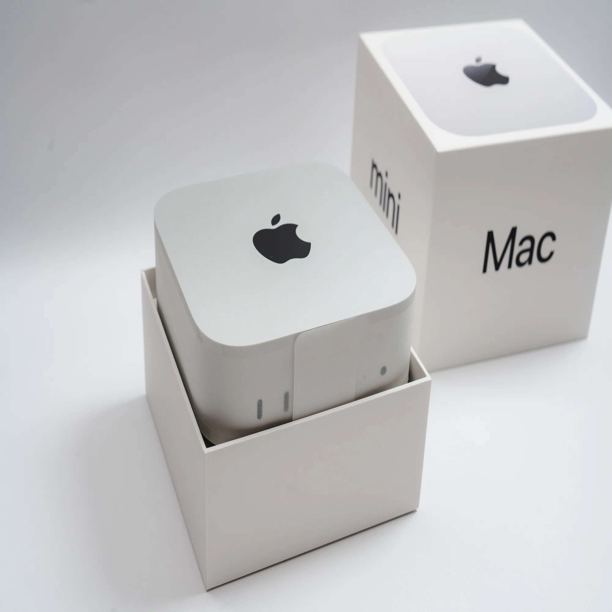 M4 Pro Mac mini 1年間使ってみた | AIエージェント時代の自宅サーバー 