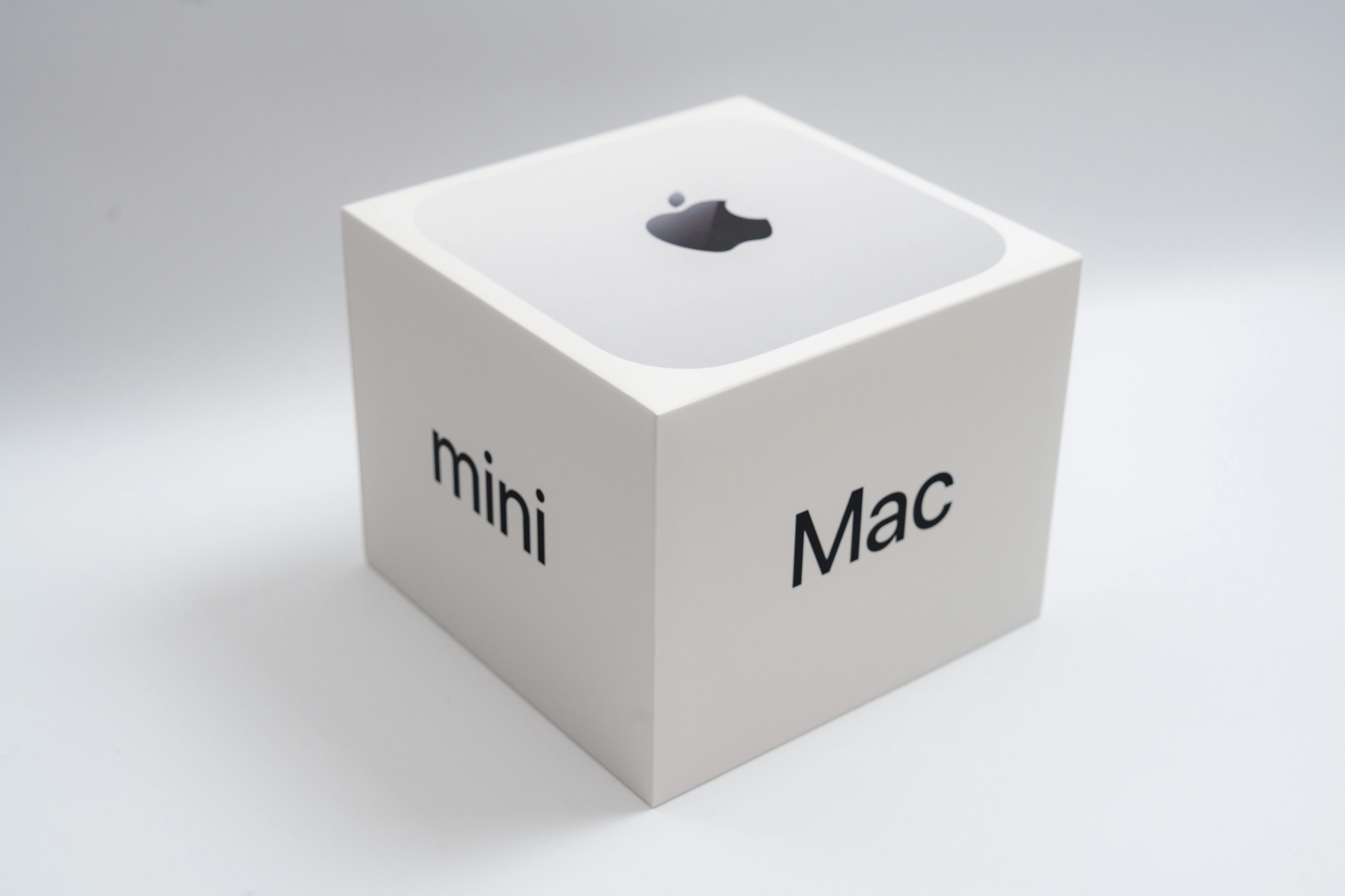 M4 Pro Mac mini 1年間使ってみた | AIエージェント時代の自宅サーバー