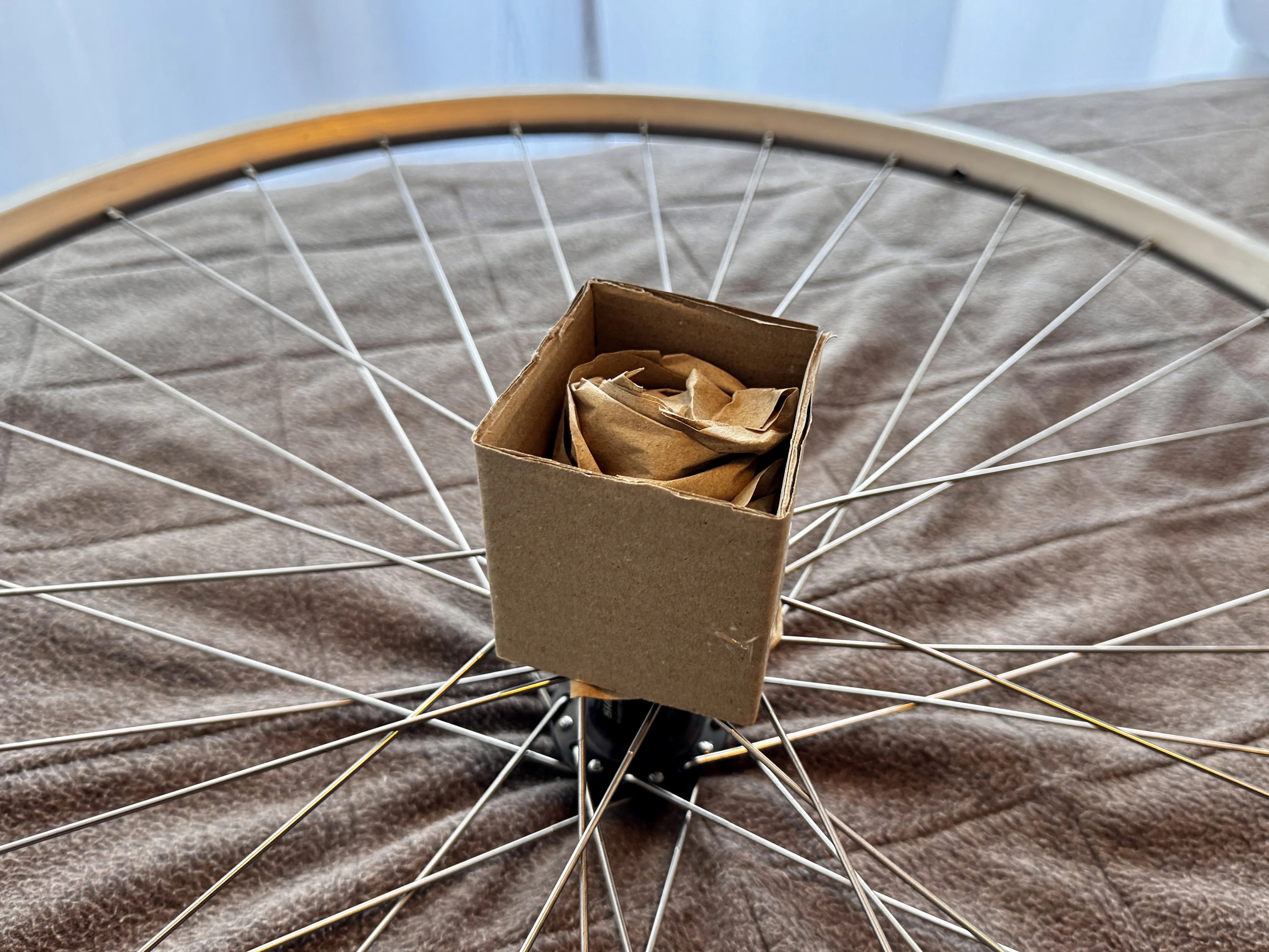 ロードバイクの700cホイールセットを990円で梱包する方法。そして発送