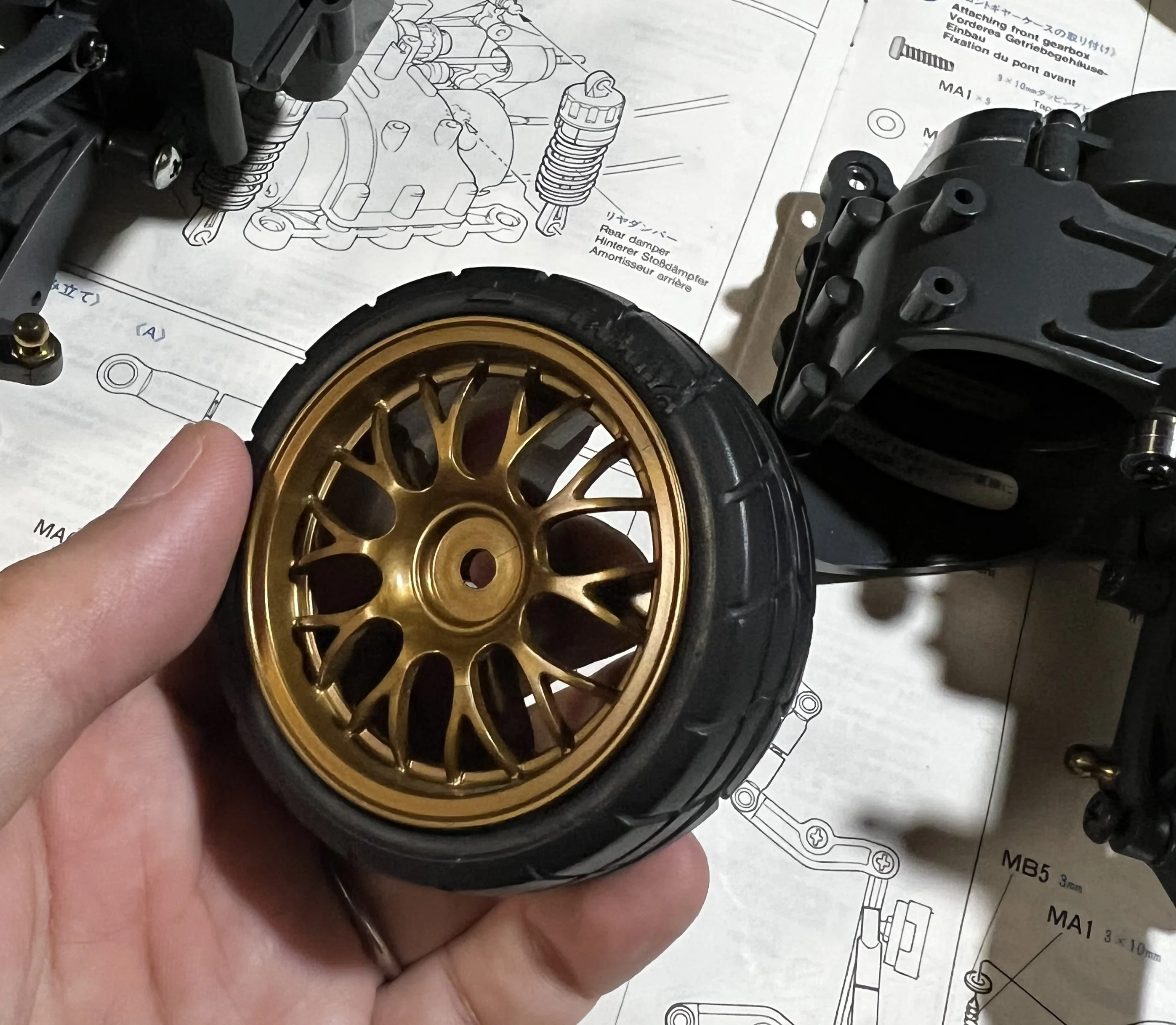 タミヤ TA03R-S 復活計画！① カーボンシャーシ化とフルベアリングで