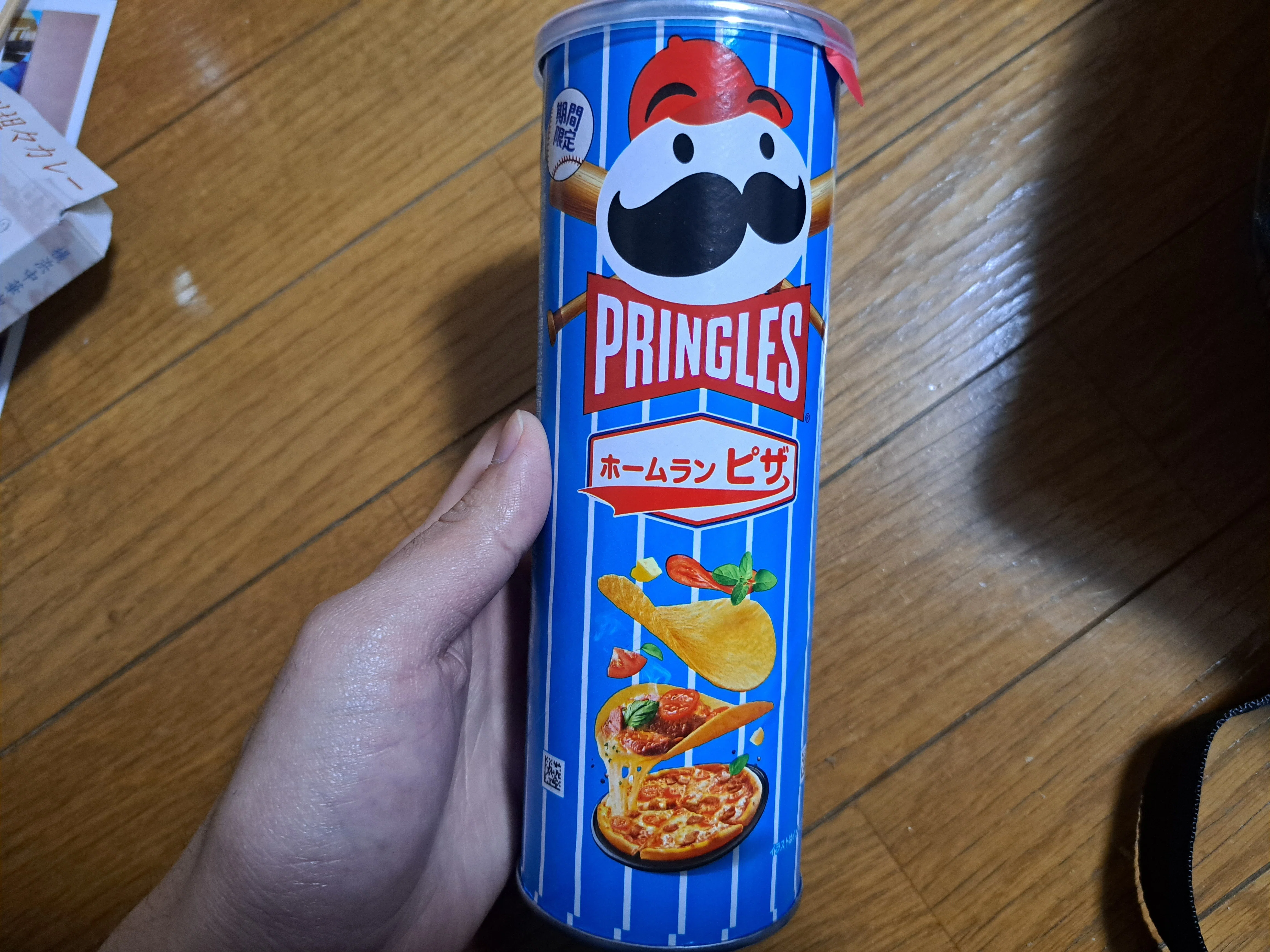 食】PRINGLESホームランピザ｜ジロ頭巾