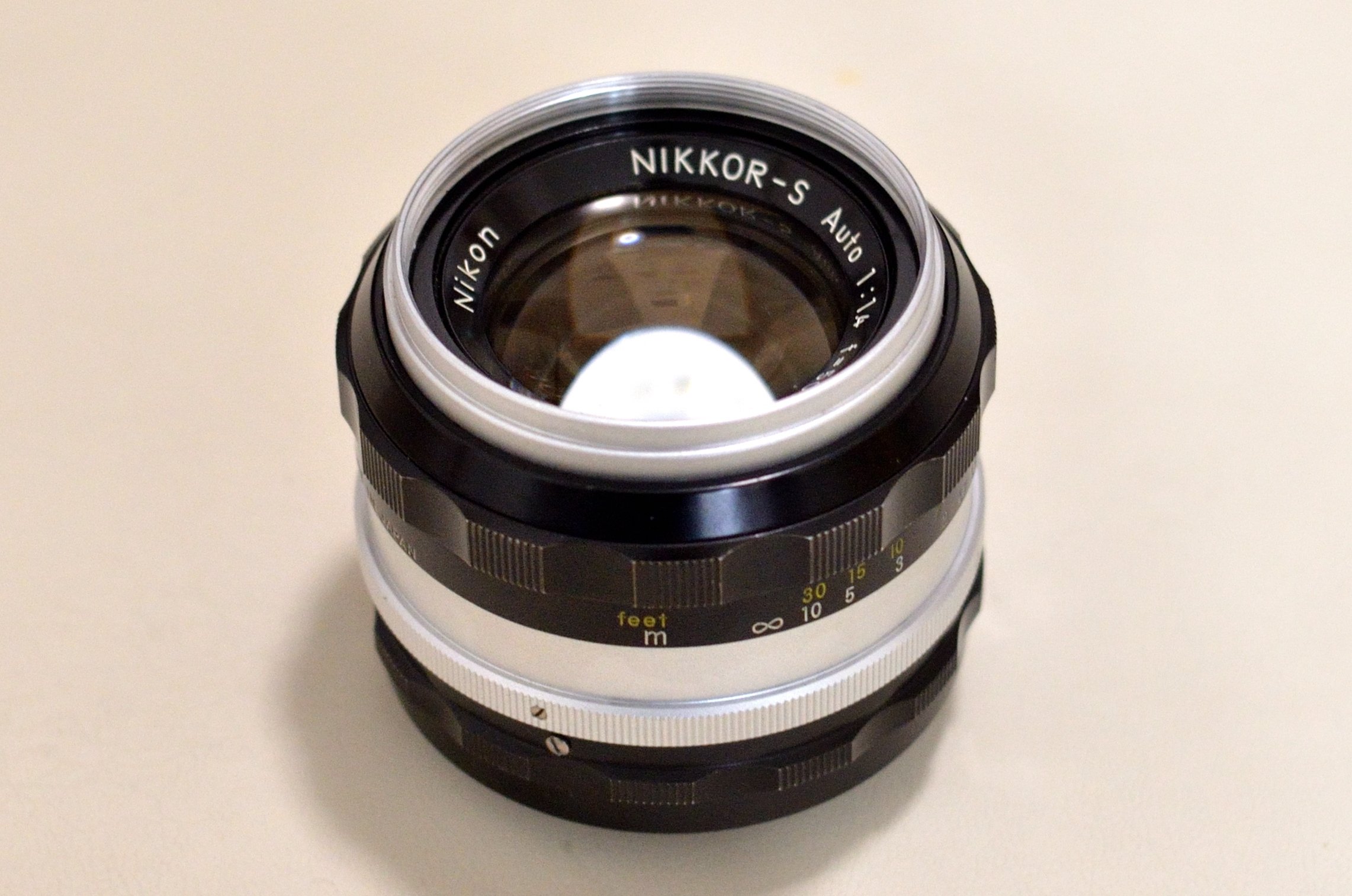 50年以上前に作られたニコンのレンズを改造して使えるようにした