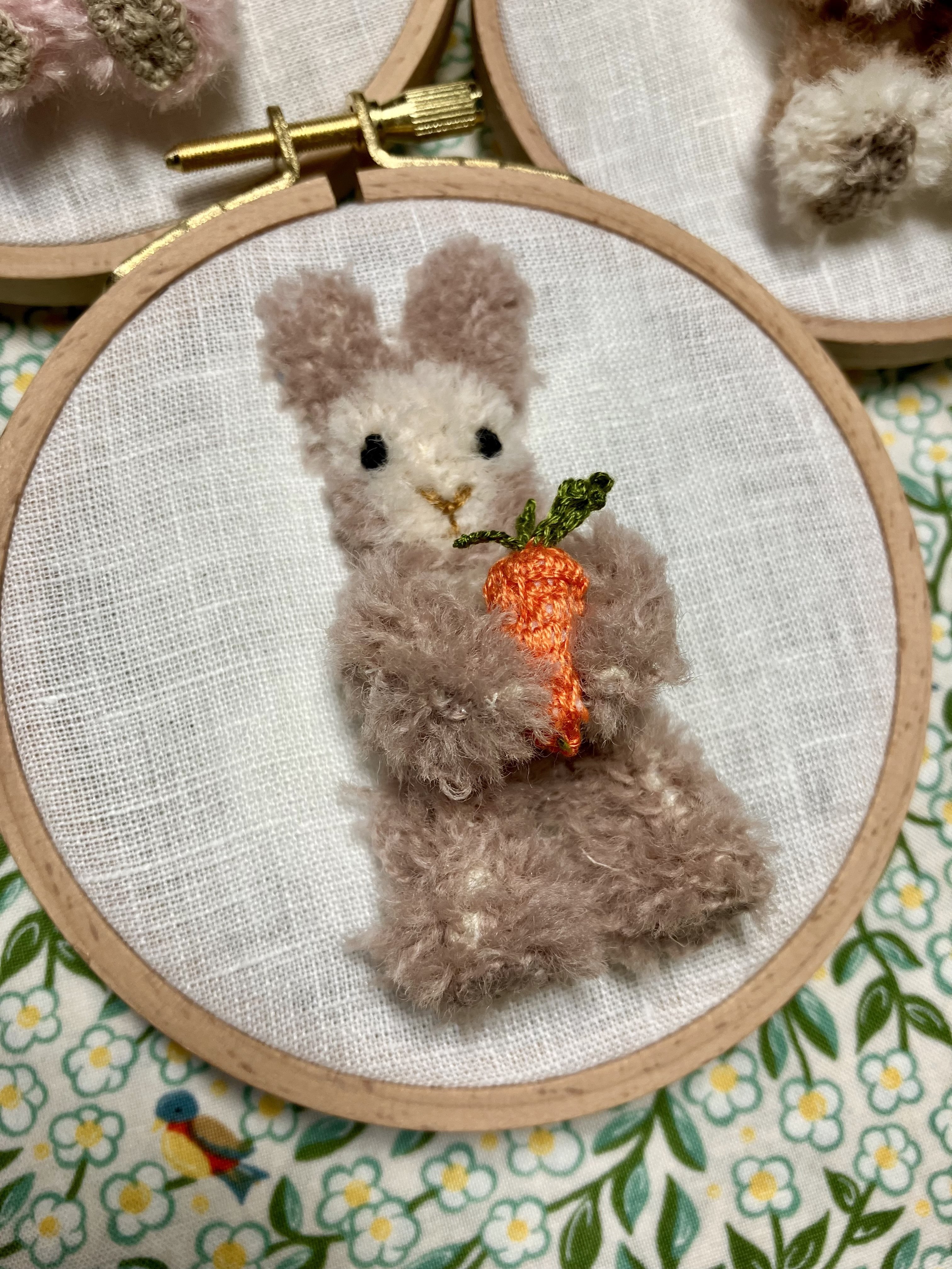 立体刺しゅう㉑うさぎpeaceful✌️🤍バージョン｜kiki