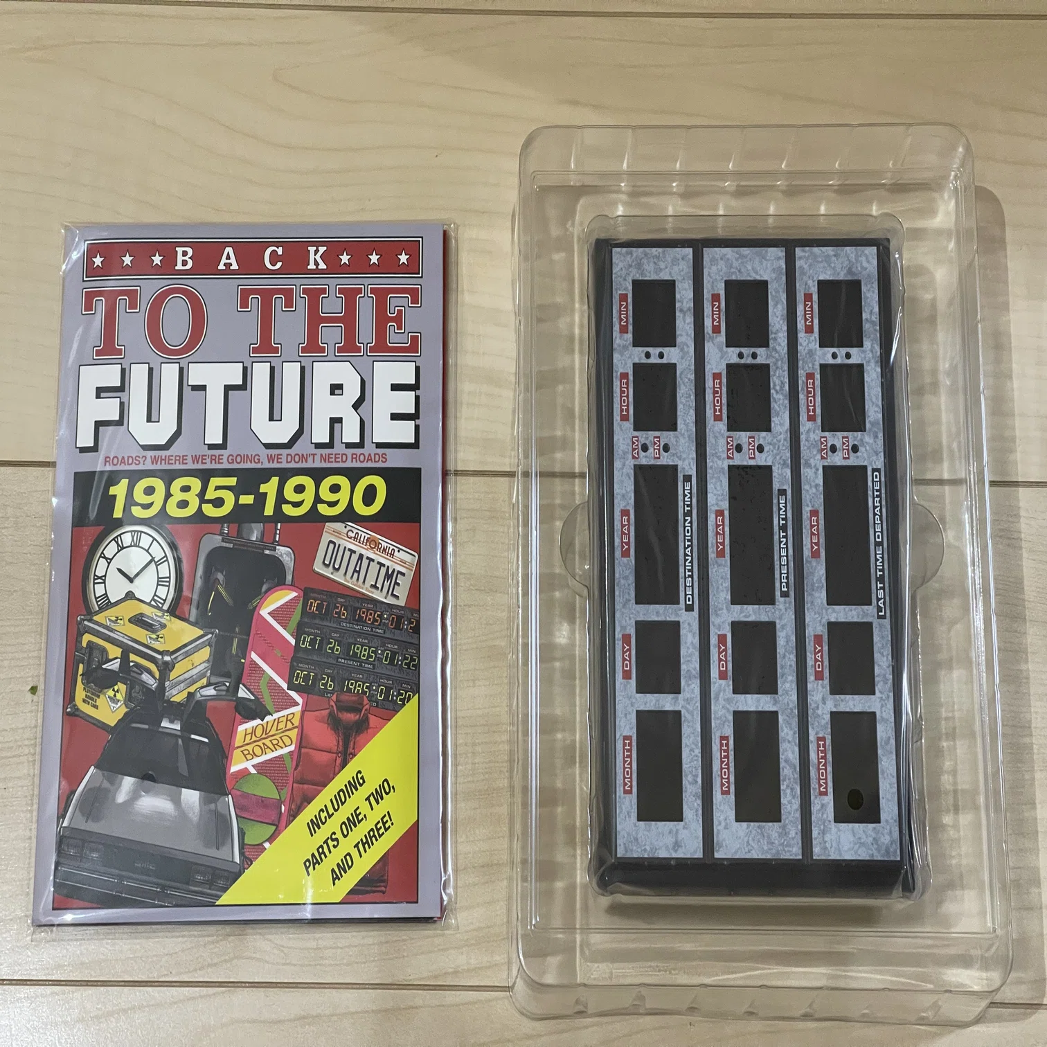 BTTFタイムサーキット型置時計がやってきた！｜かわちゃ（かわちゃ