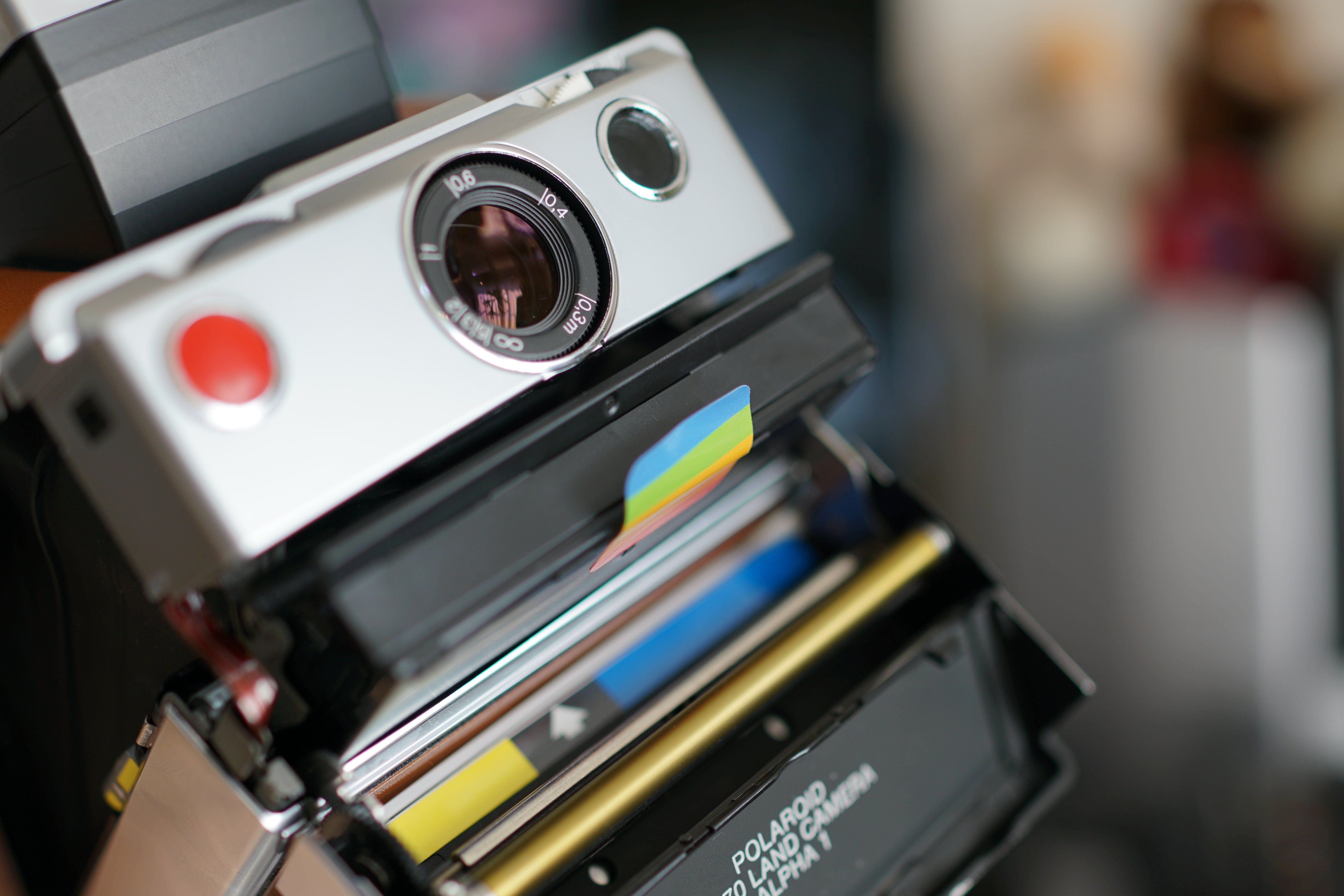 ミッドセンチュリーなカメラ 「SX-70」｜ON+Gadget