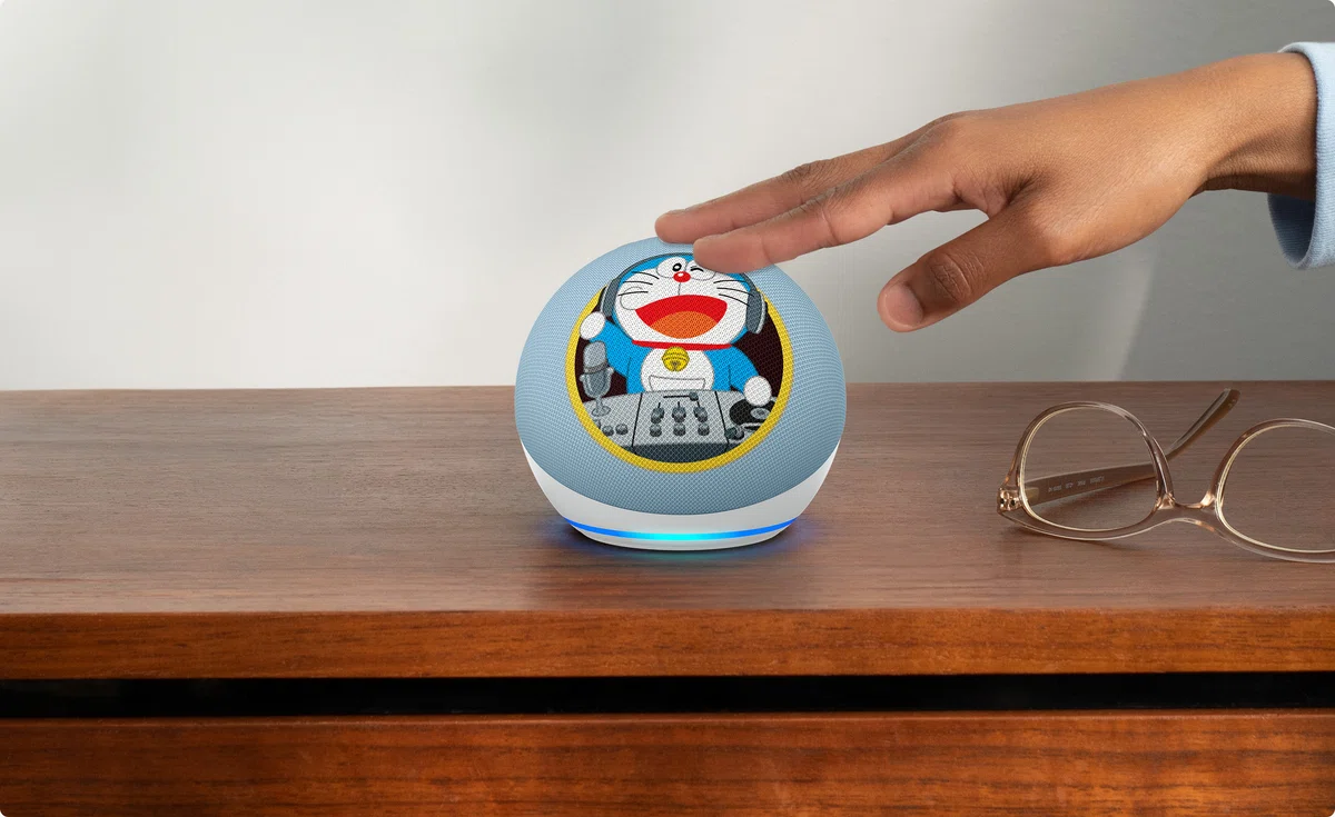 Amazon〉 Echo Dot ドラえもんエディション — 