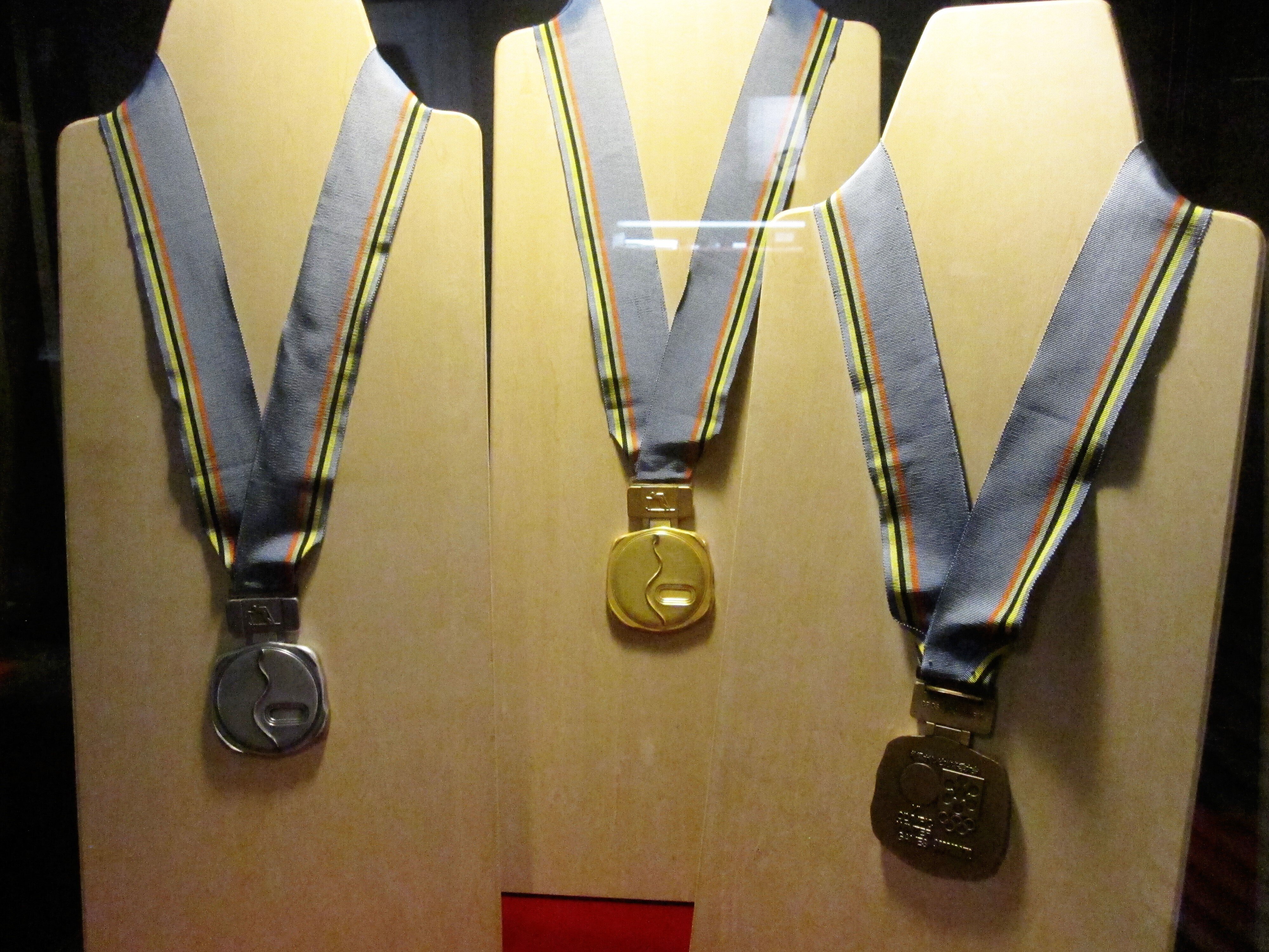 白い山並みを越えて──1972年、札幌冬季オリンピック風呂敷の地図と光