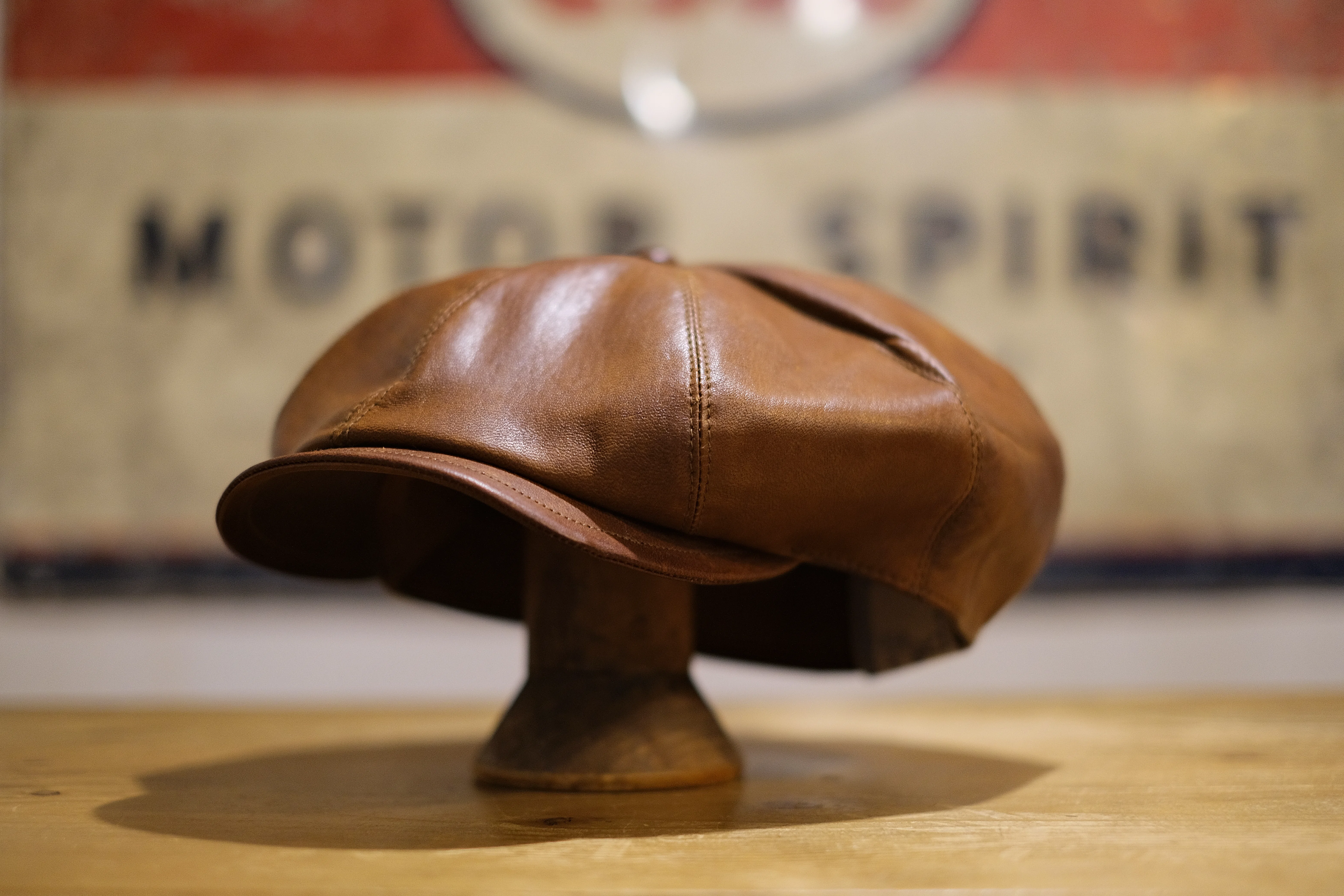 THE H.W.DOG&CO.とSturdyのジョイントワークが生んだクラフト感溢れる