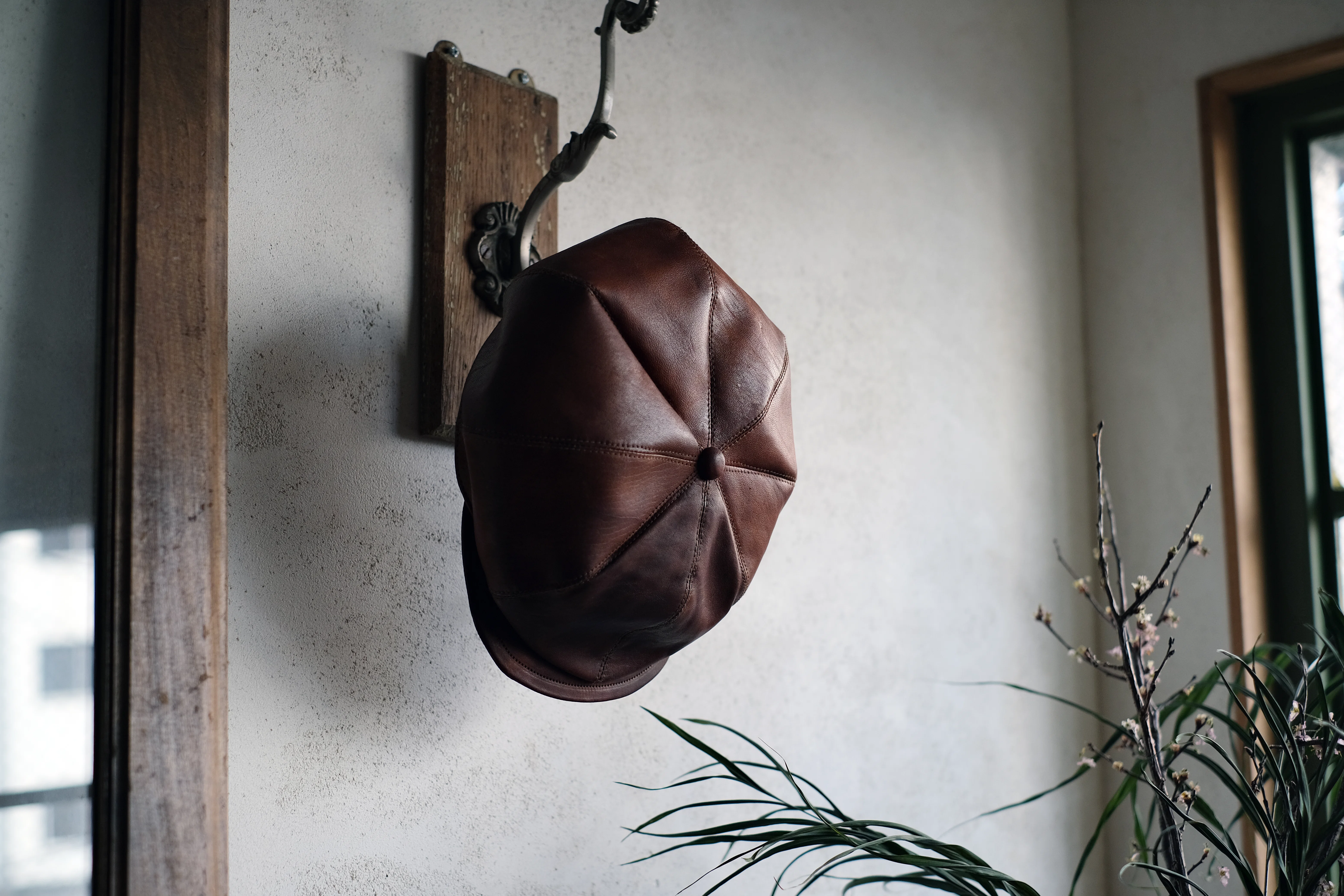THE H.W.DOG&CO.とSturdyのジョイントワークが生んだクラフト感溢れる