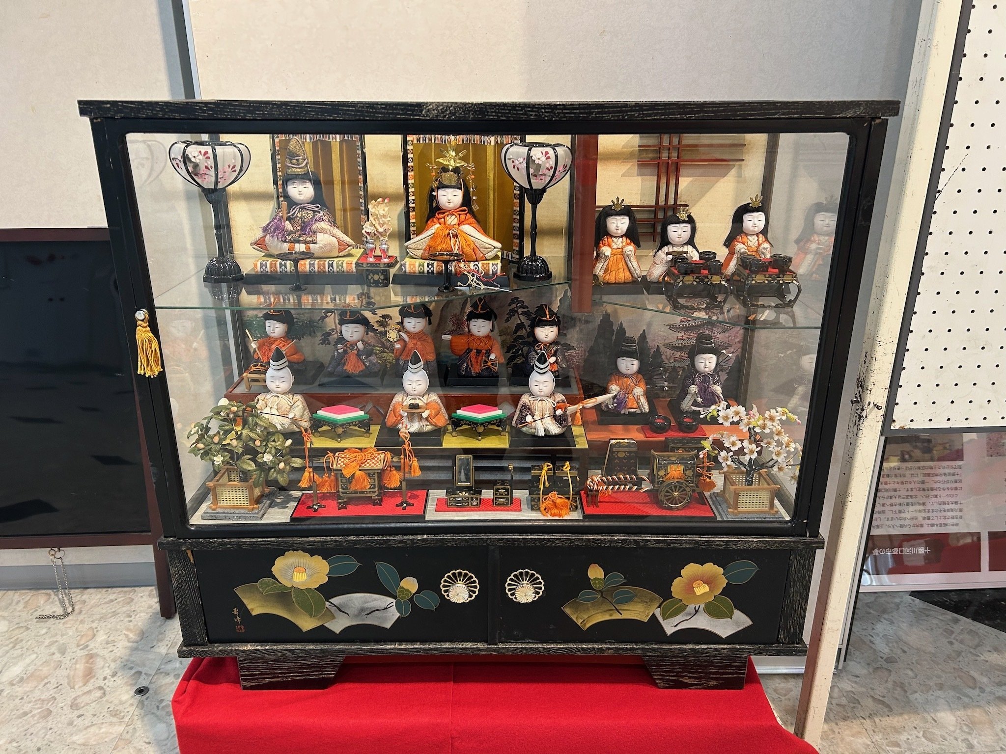 ひな人形を展示しました｜浦幌町立博物館