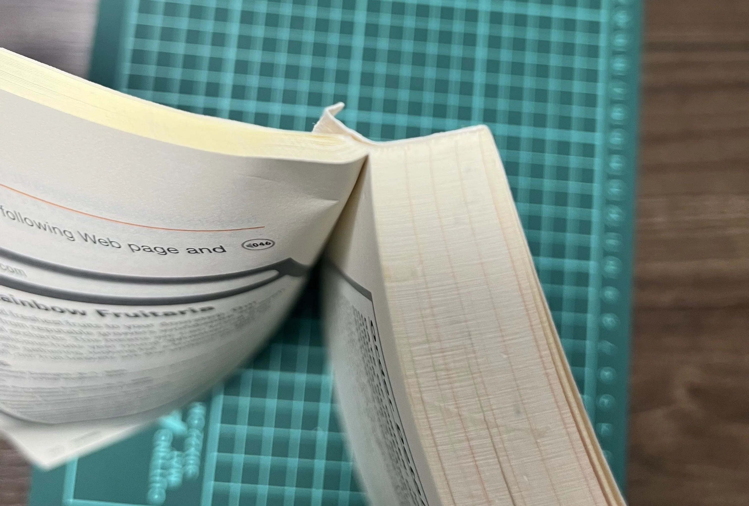 分厚い参考書を分解して持ち歩きやすくする方法｜春雨
