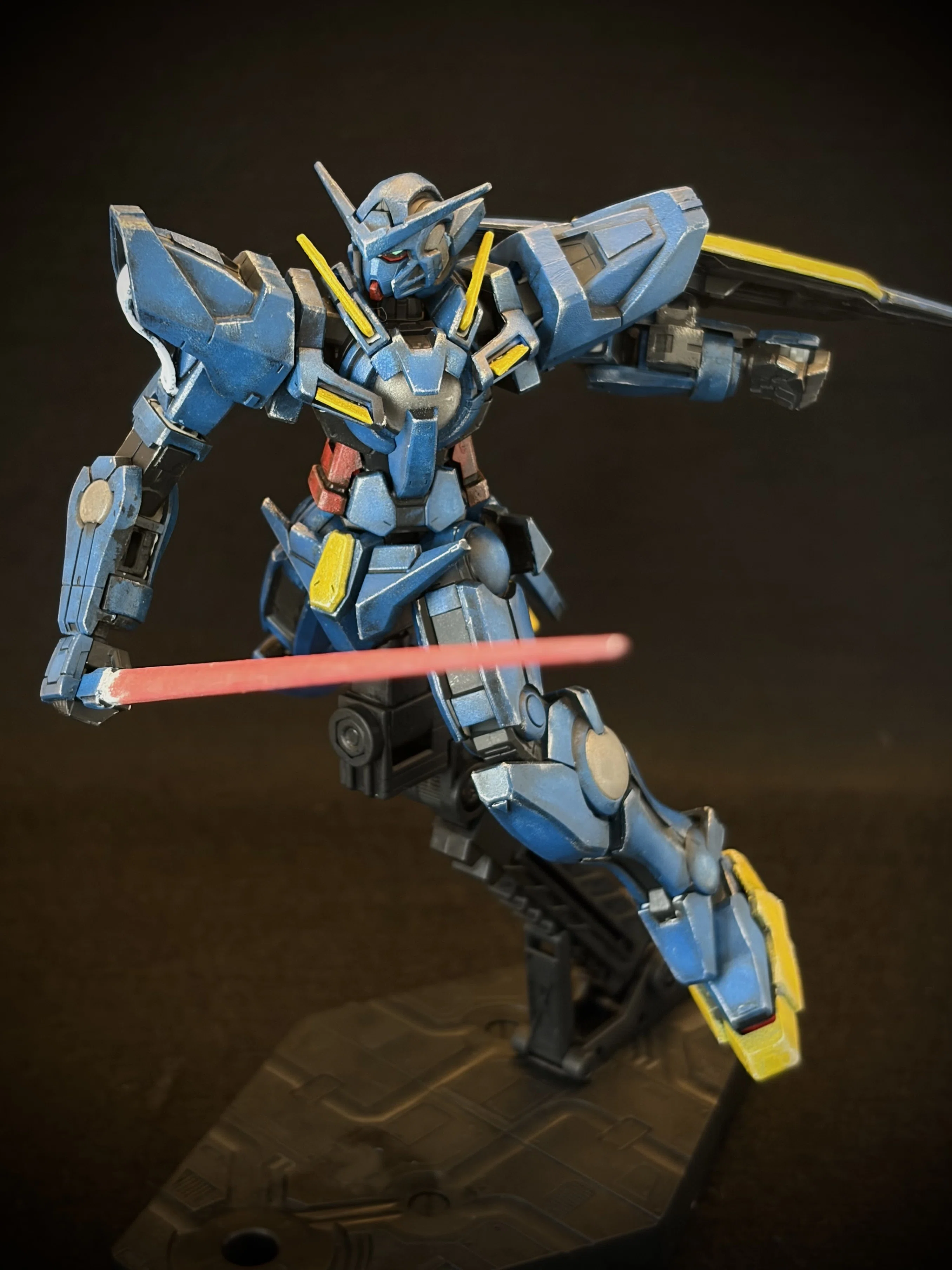 ガンダムエクシア完成】 青のグラデーション風味｜とうと (Touto) | 2