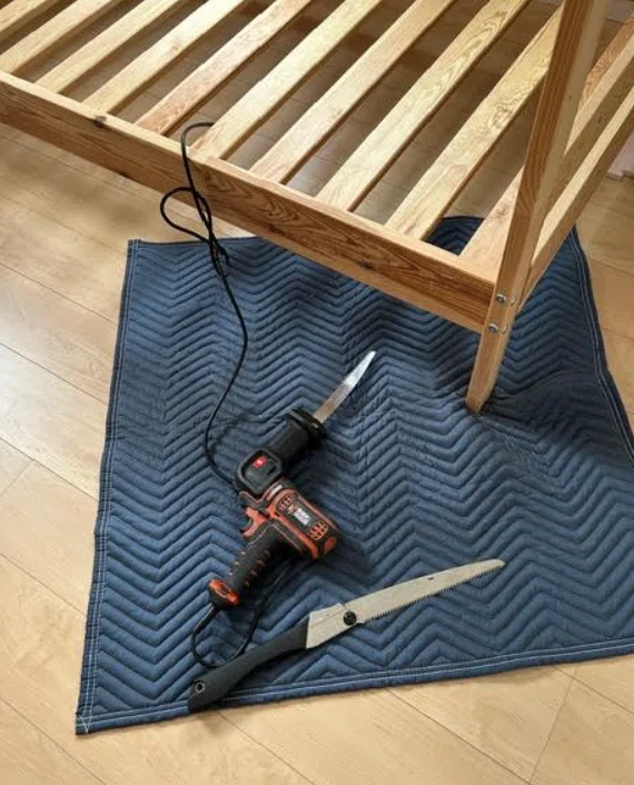 IKEAの2段ベッドをシングルベッド×2つにする方法（予算1000円程