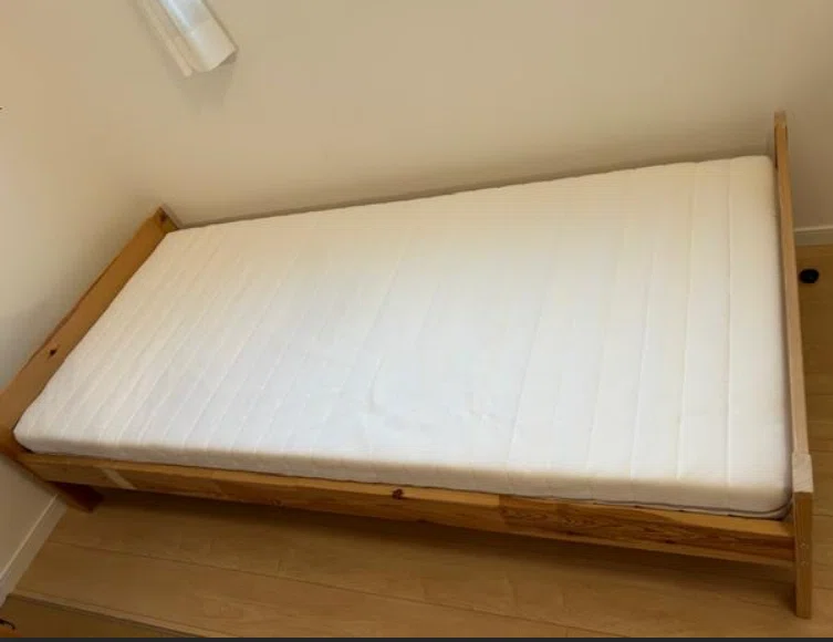 IKEAの2段ベッドをシングルベッド×2つにする方法（予算1000円程