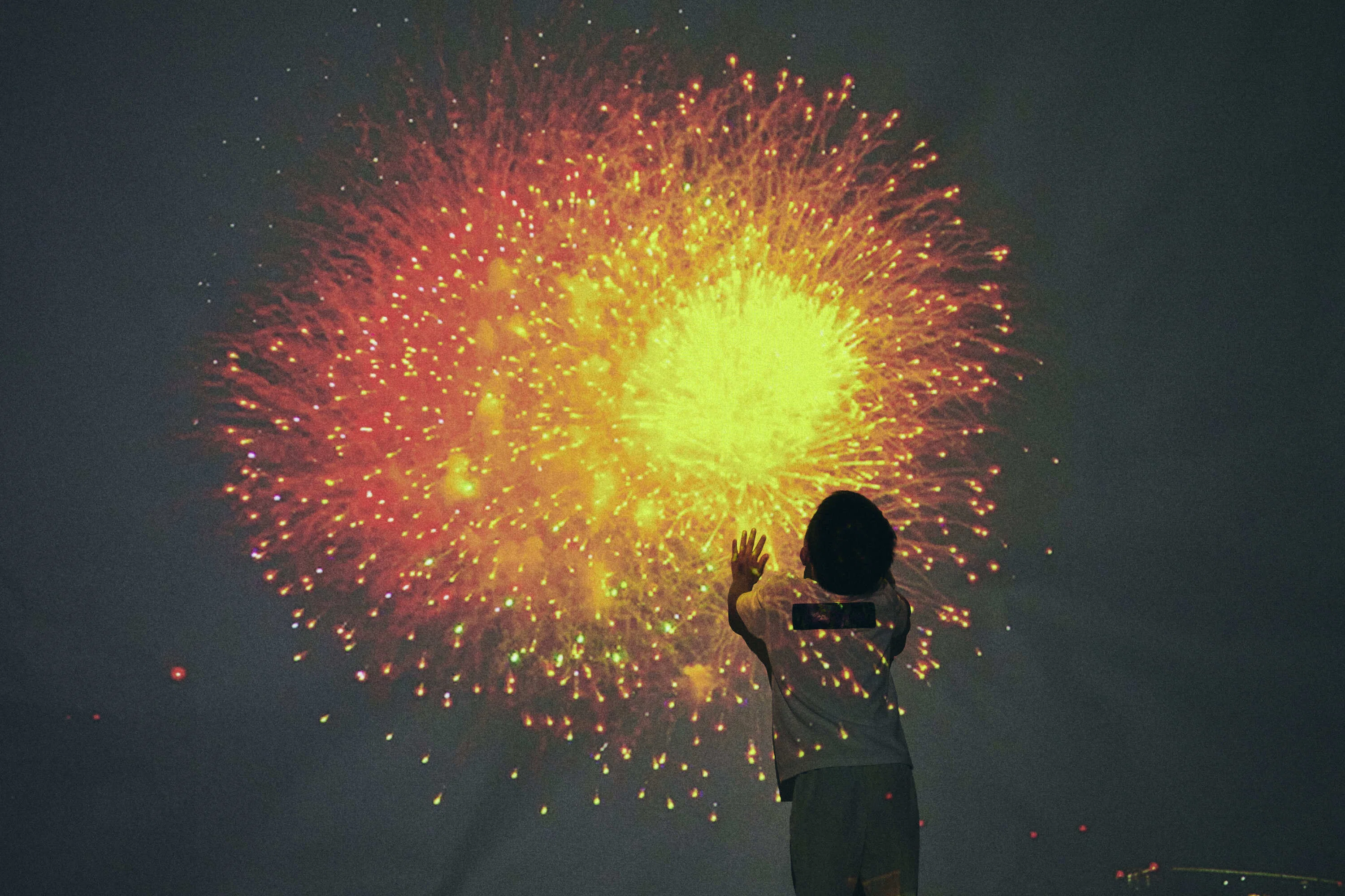 HANABI PICNIC 2025｜遠い花火を、近づける。｜CONTRAST Inc.