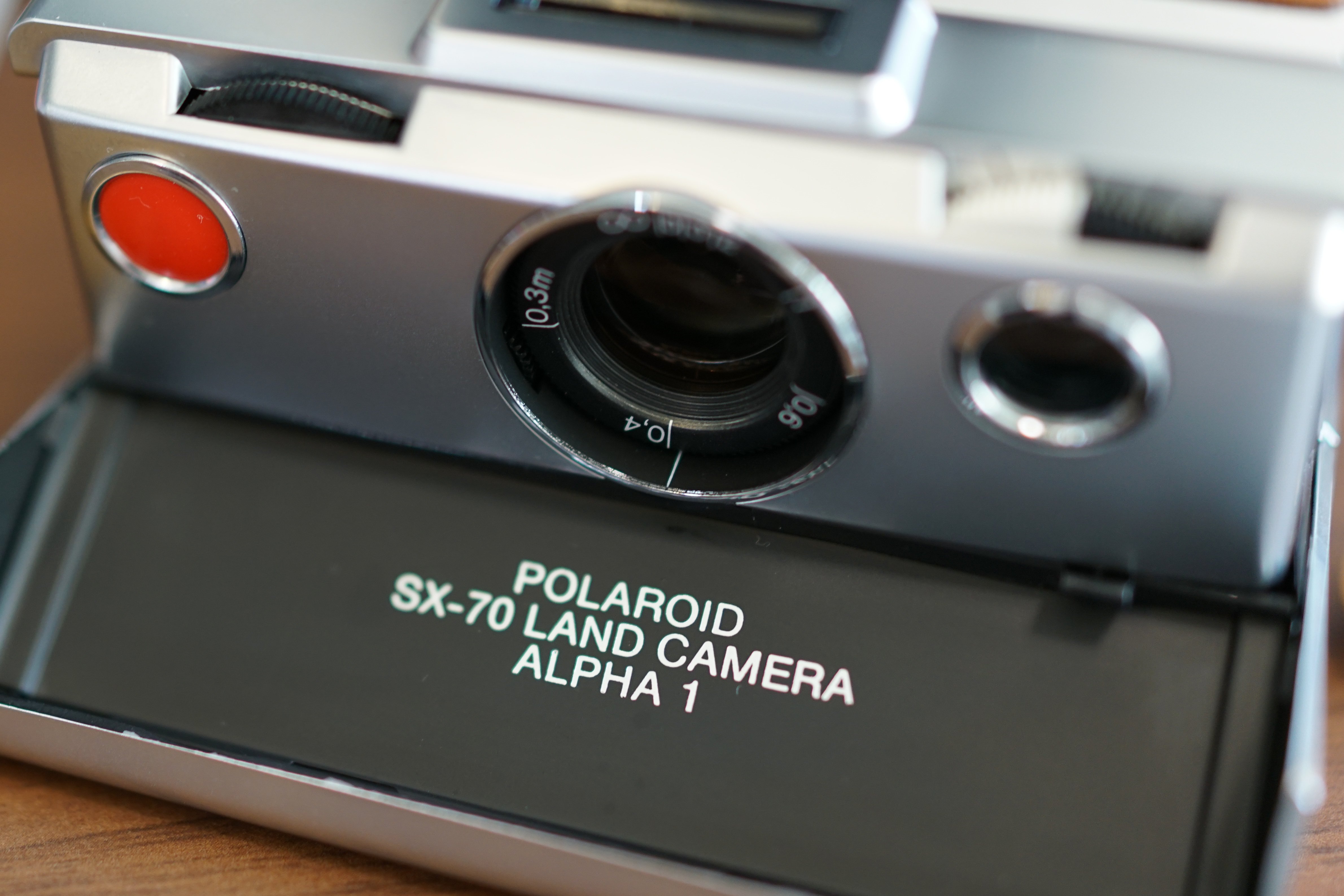 ミッドセンチュリーなカメラ 「SX-70」｜ON+Gadget