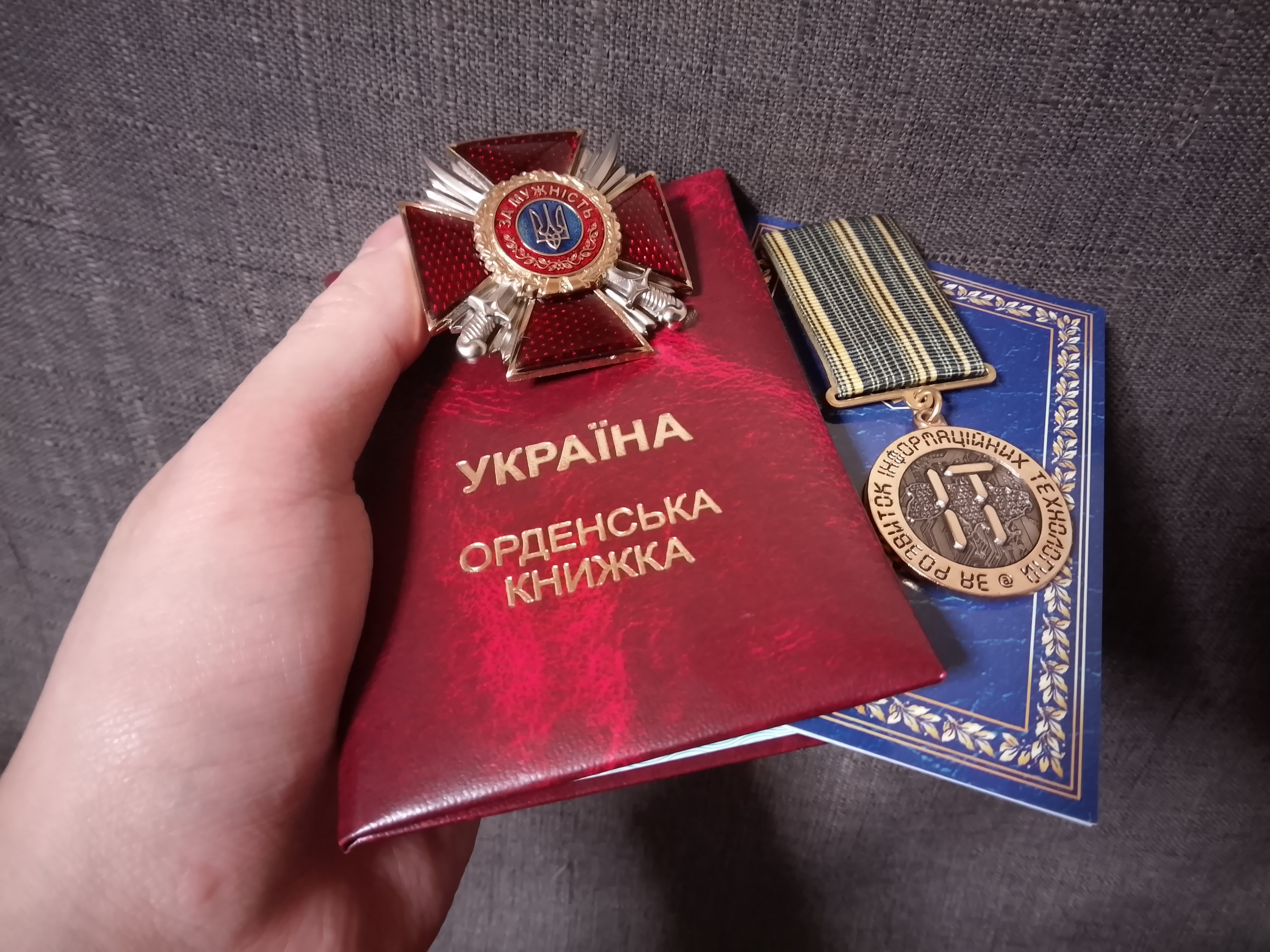 ご報告】日本初 オルデン版勇敢勲章とIT発展章を受章しました｜COPAN