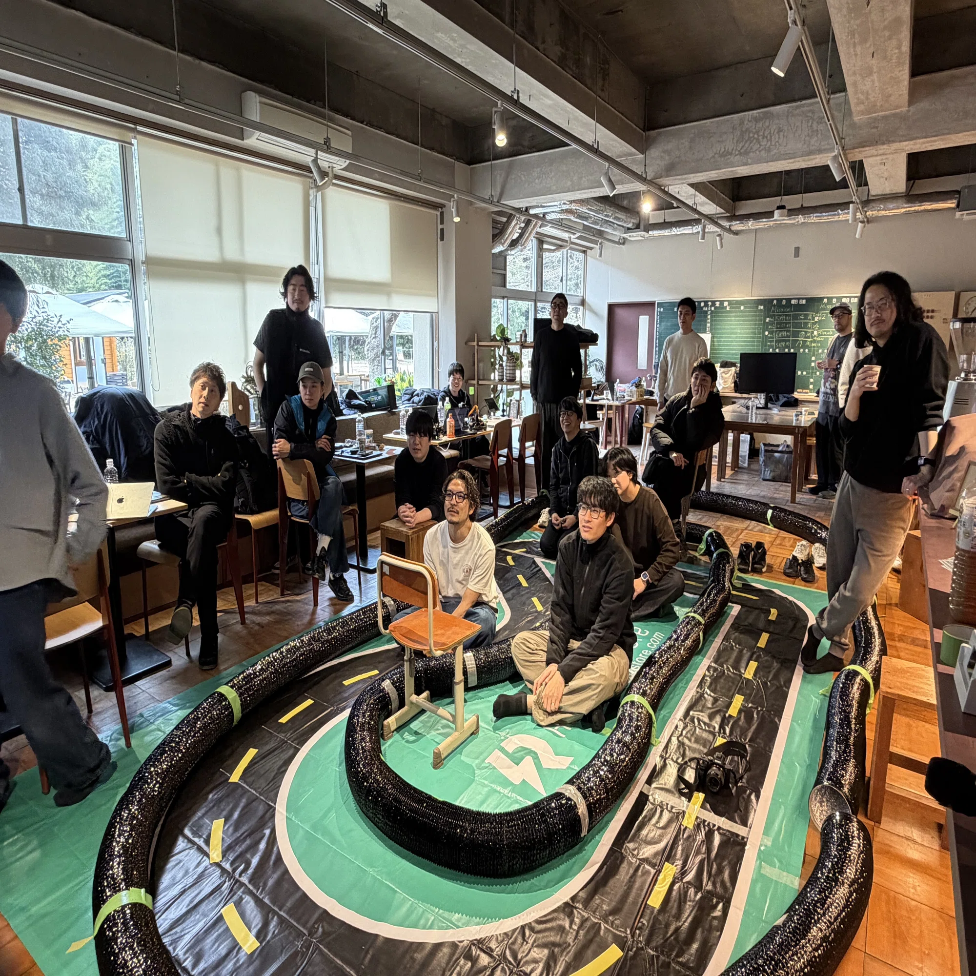 合宿レポ】自動運転の未来を、1/10スケールで実装せよ。newmo自動運転 
