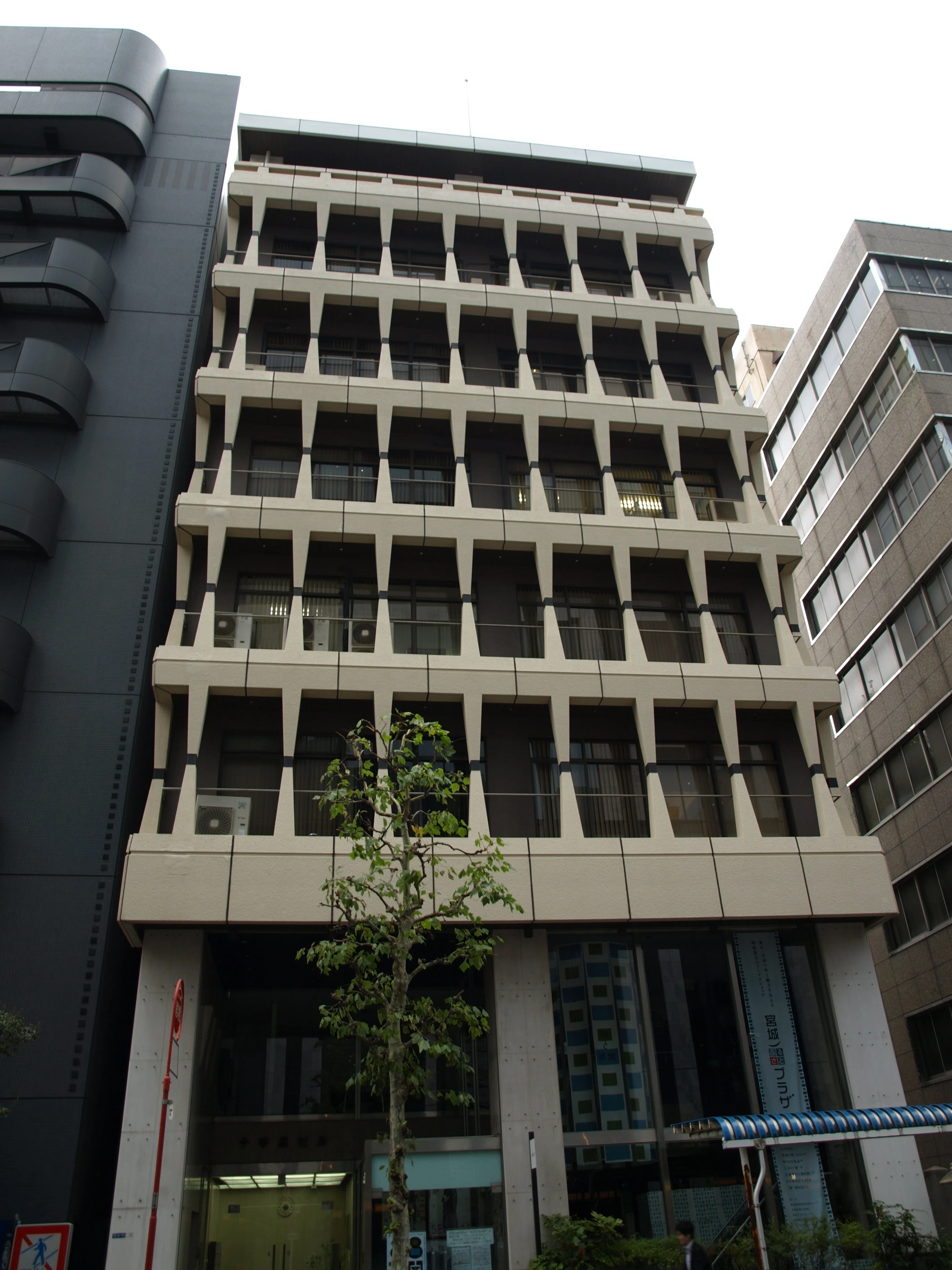 兜町をレトロ建築散策してみました｜はな