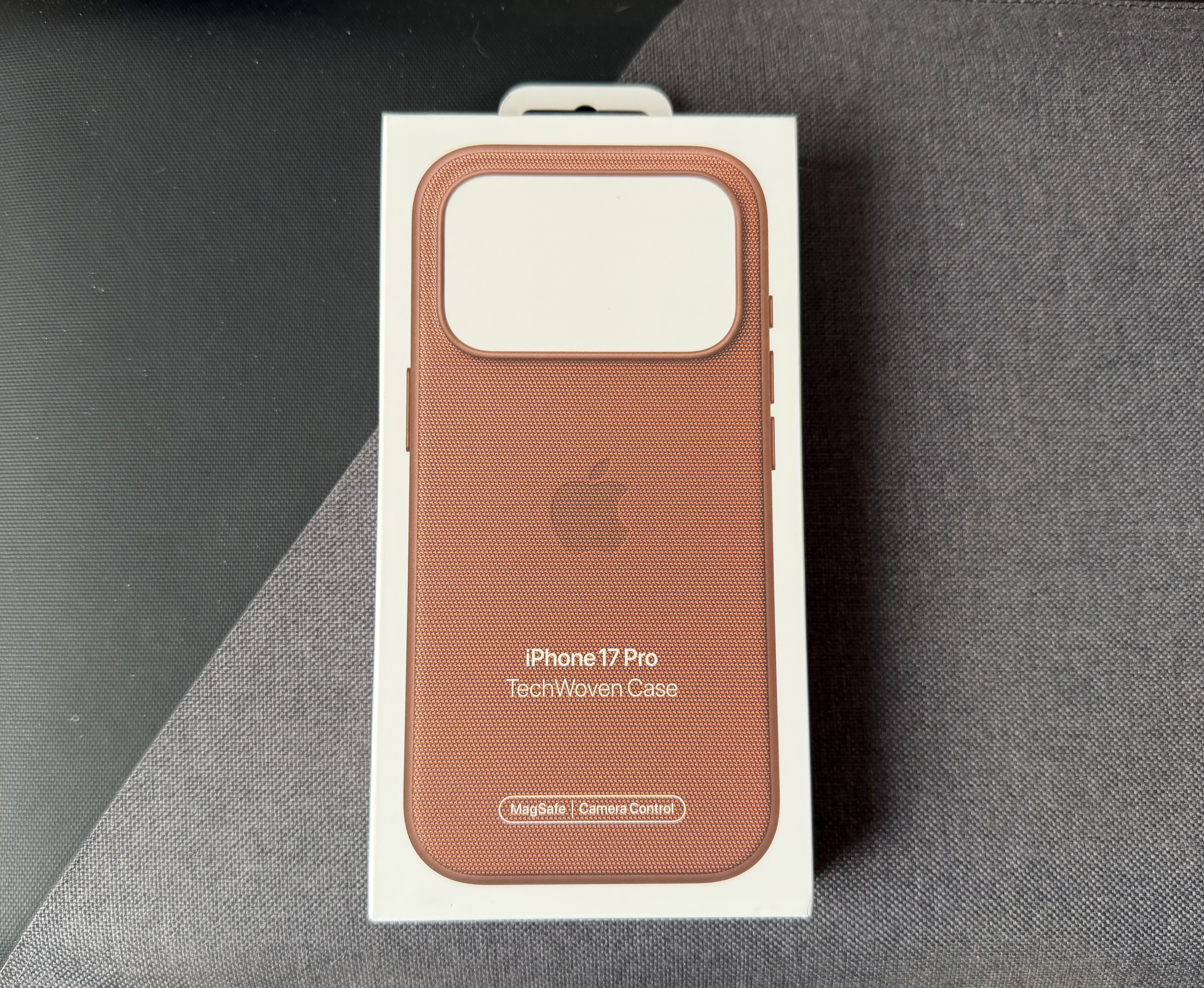 シエナのテックウーブンケースが届きました｜けこぜろ