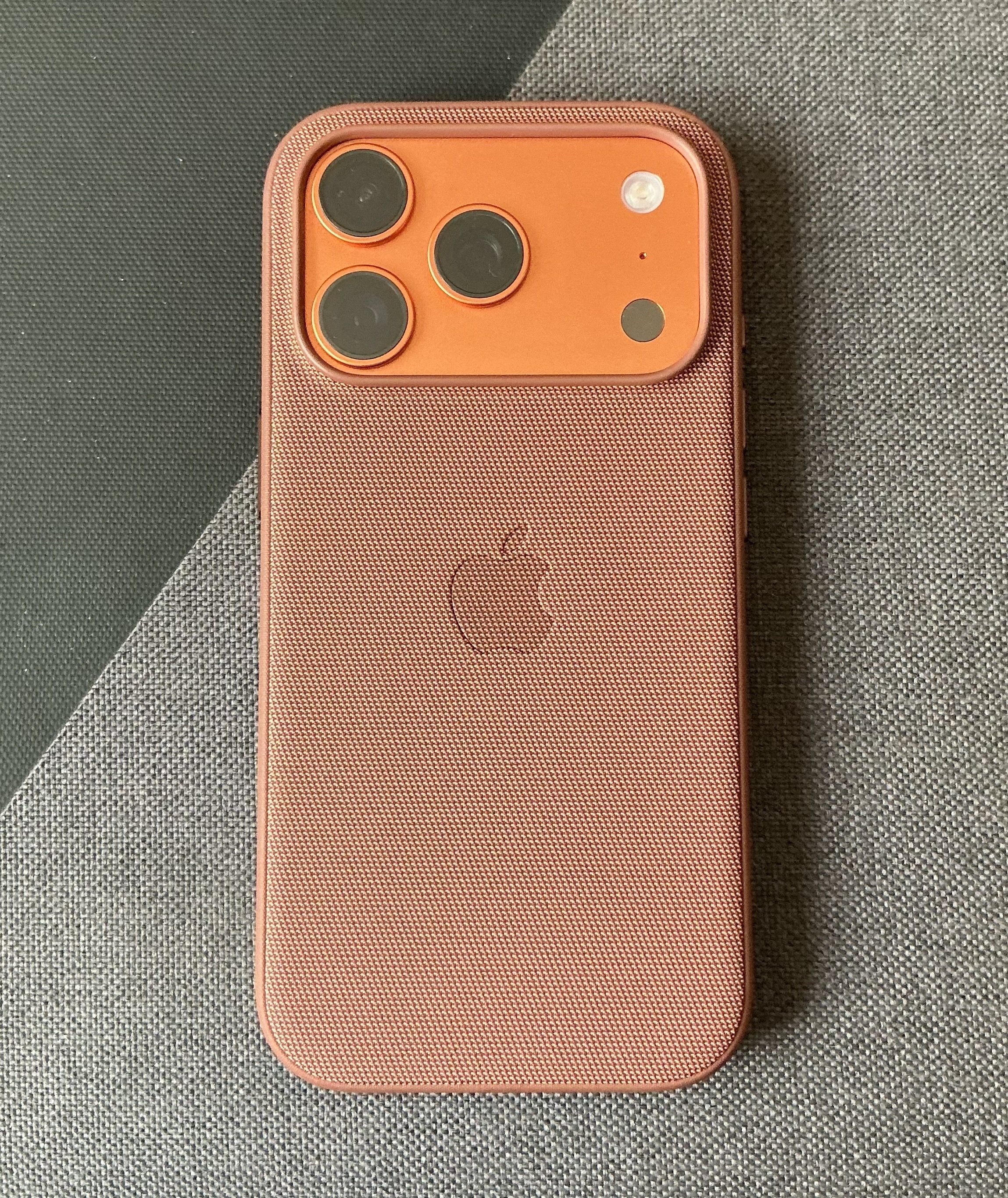 シエナのテックウーブンケースが届きました｜けこぜろ