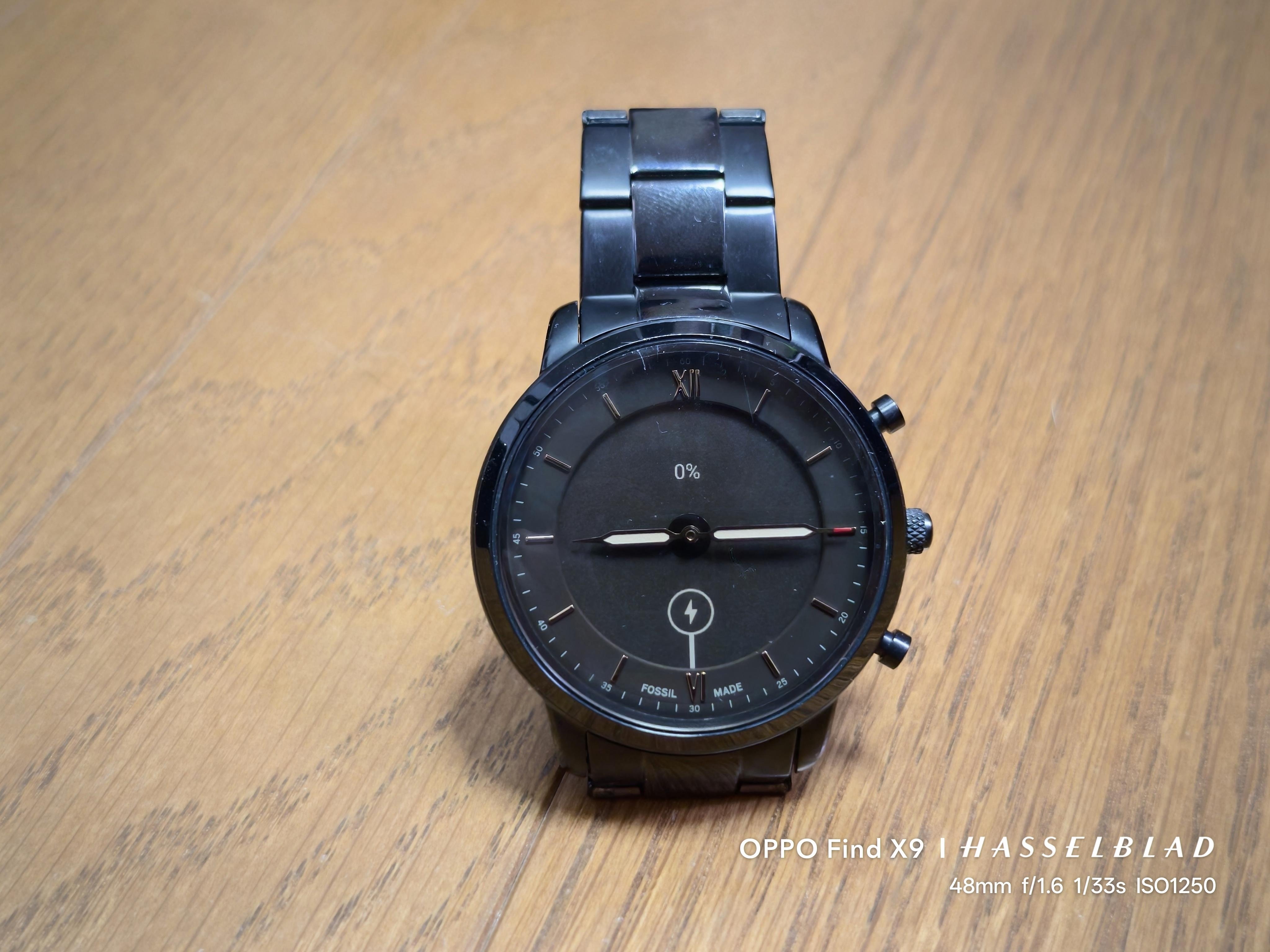 過去の名作】FOSSILのスマートウォッチ【ハイブリッド】｜ひげ