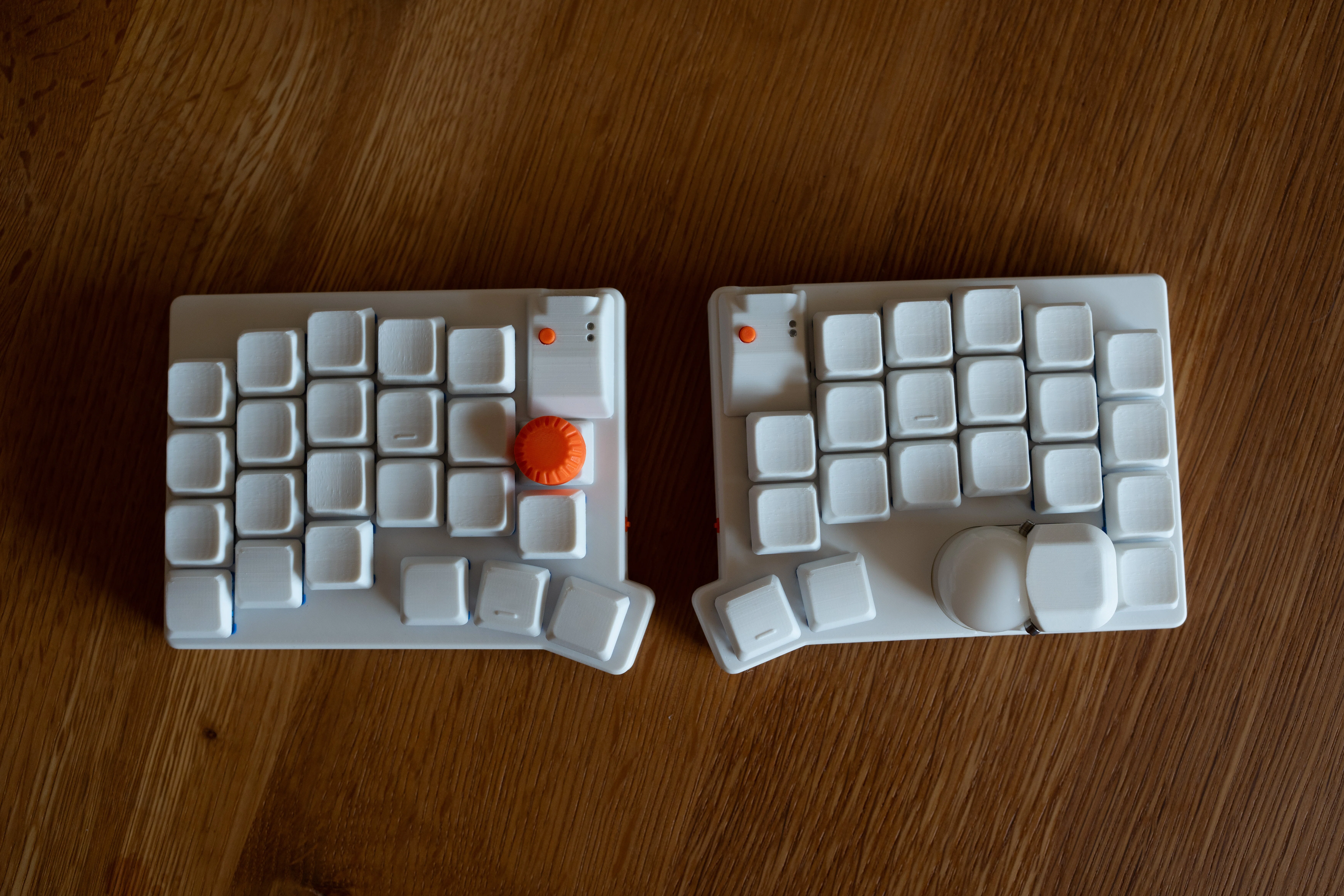 分割キーボードの旅の続き: お苦しみmoNa編|ryo watanabe 分割キーボードの旅の続き: お苦しみmoNa編|ryo watanabe