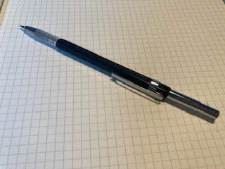テンションを上げる廃盤芯ホルダーたち。｜おさぞう