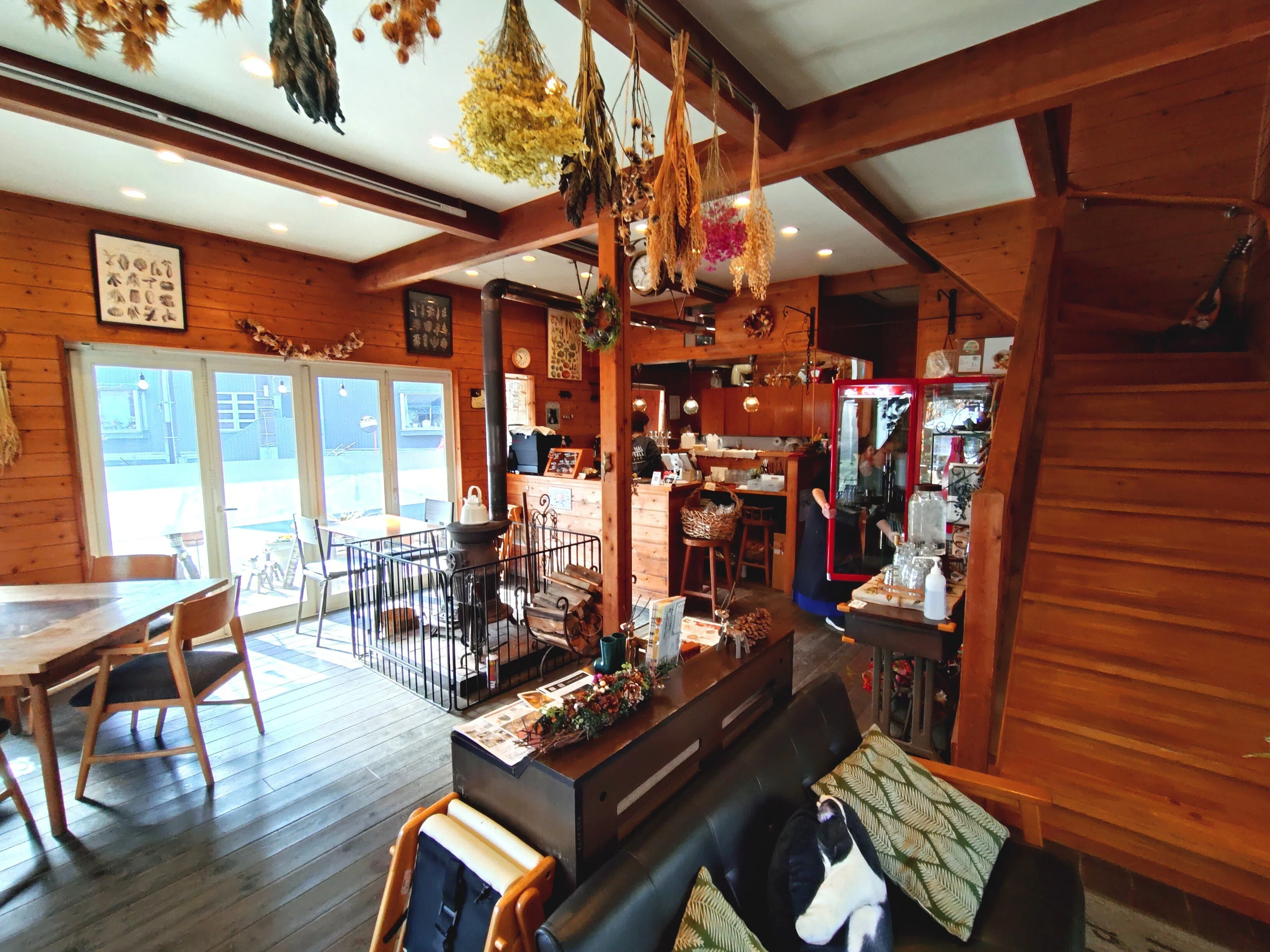 川崎市多摩区】居心地のいい中野島のガーデンカフェでワンプレート