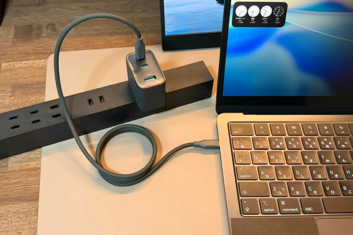 Anker Nano Charger (70W, 3 Ports)｜大きな充電器をやめたら、カバンが軽くなった話